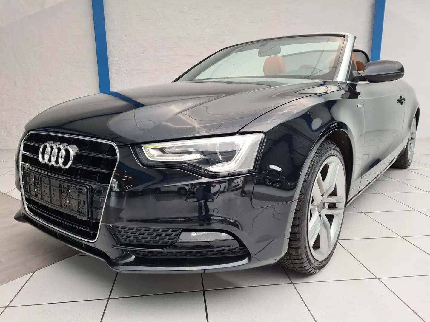 Audi A5 Cabrio 1.8 TFSI  Xenon | NAVI | Nackenheizung Zwart - 2