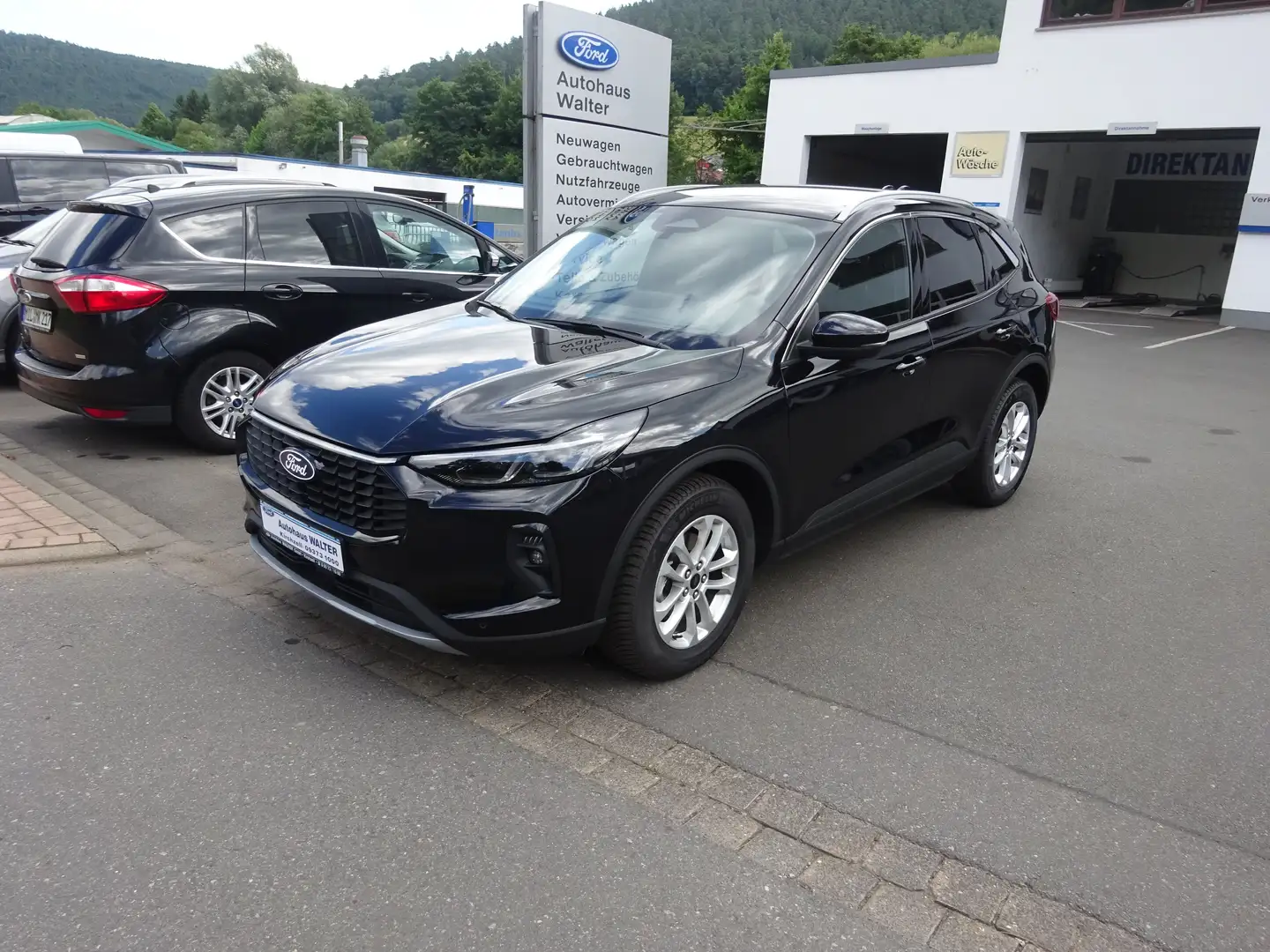 Ford Kuga Titanium LED Navi Kamera Neues Modell Schwarz - 1