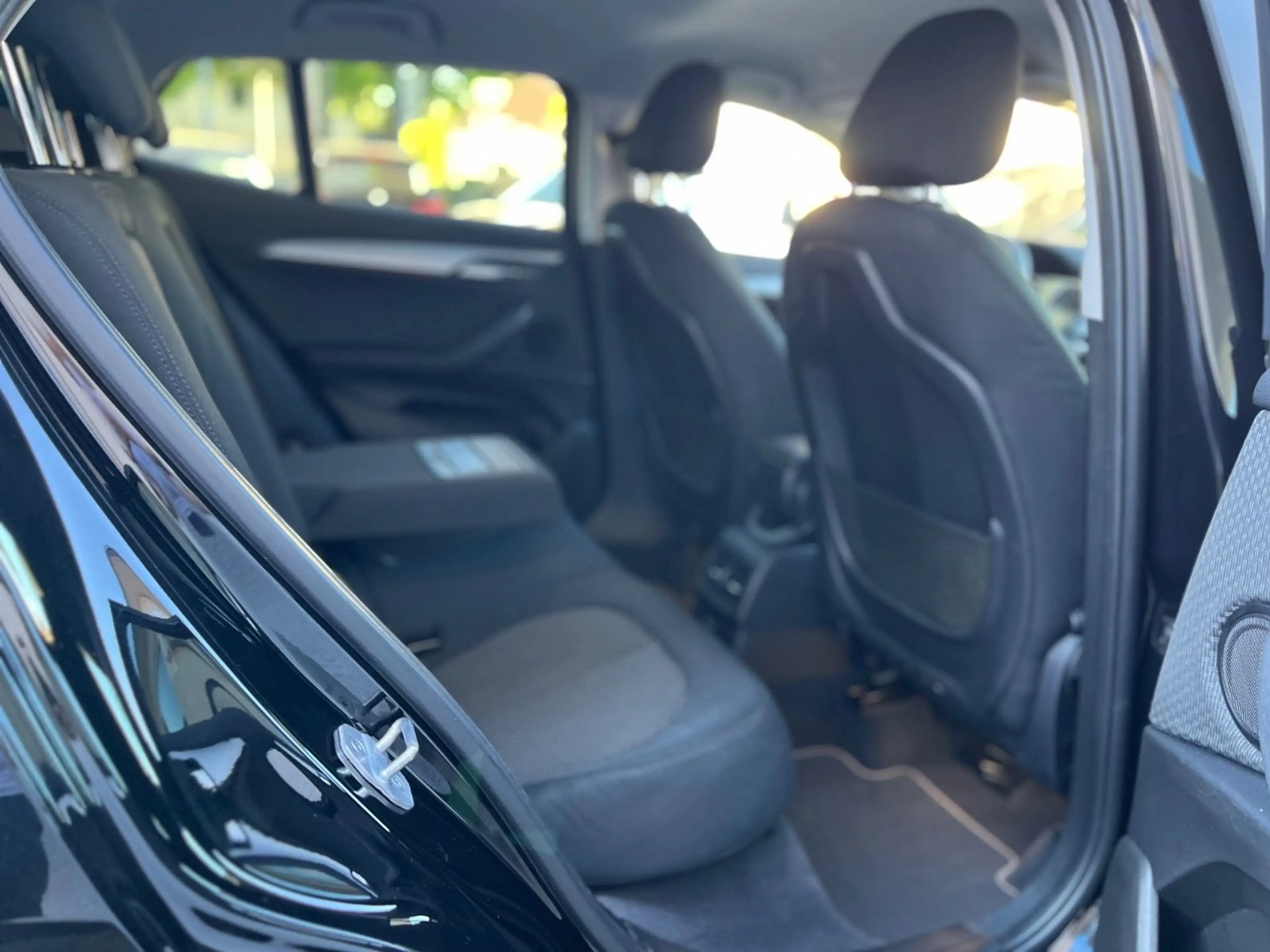 BMW X2 xDrive 18 d Advantage LED+Rückfahrkamera — photo 12