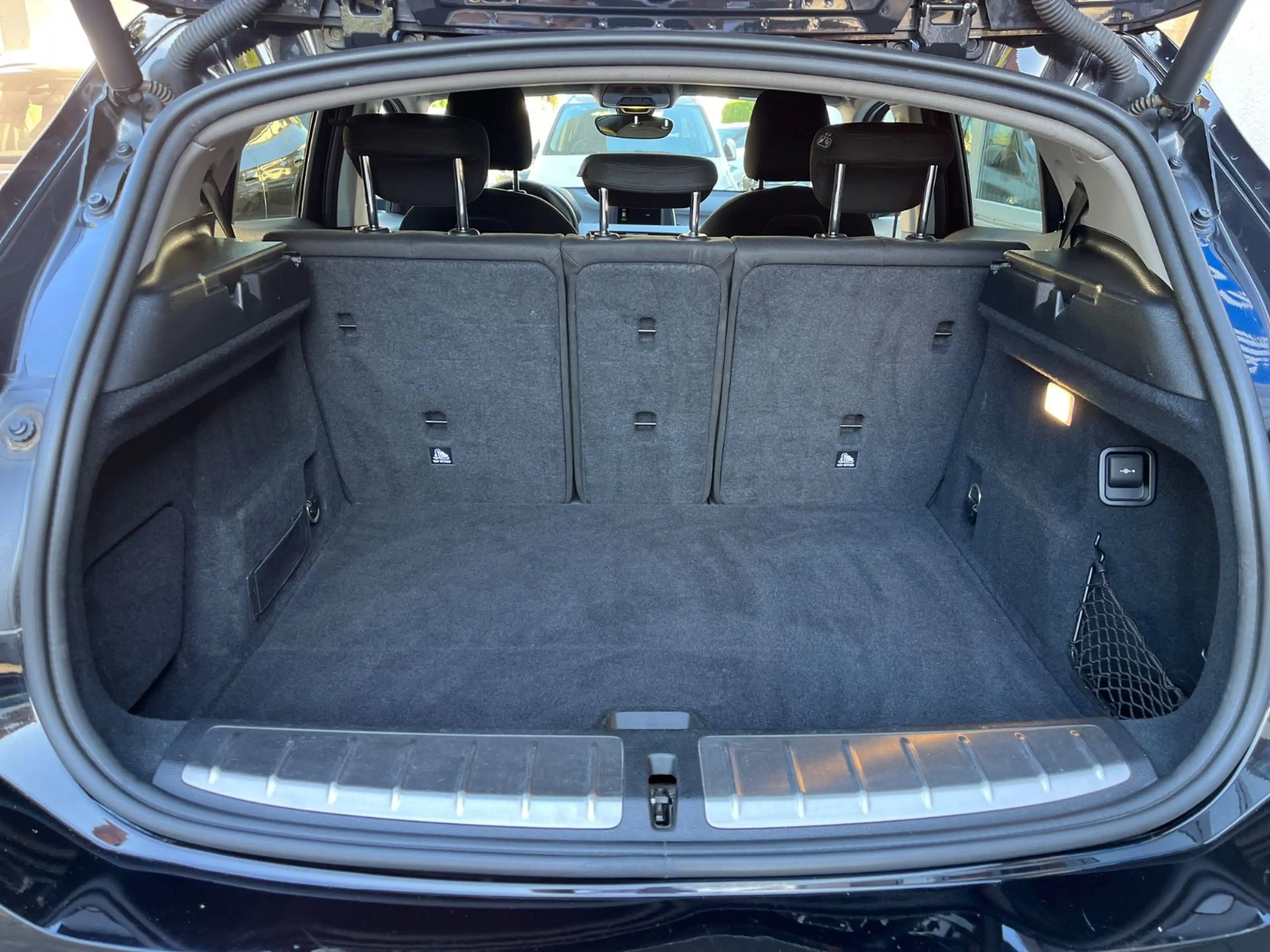BMW X2 xDrive 18 d Advantage LED+Rückfahrkamera — photo 15
