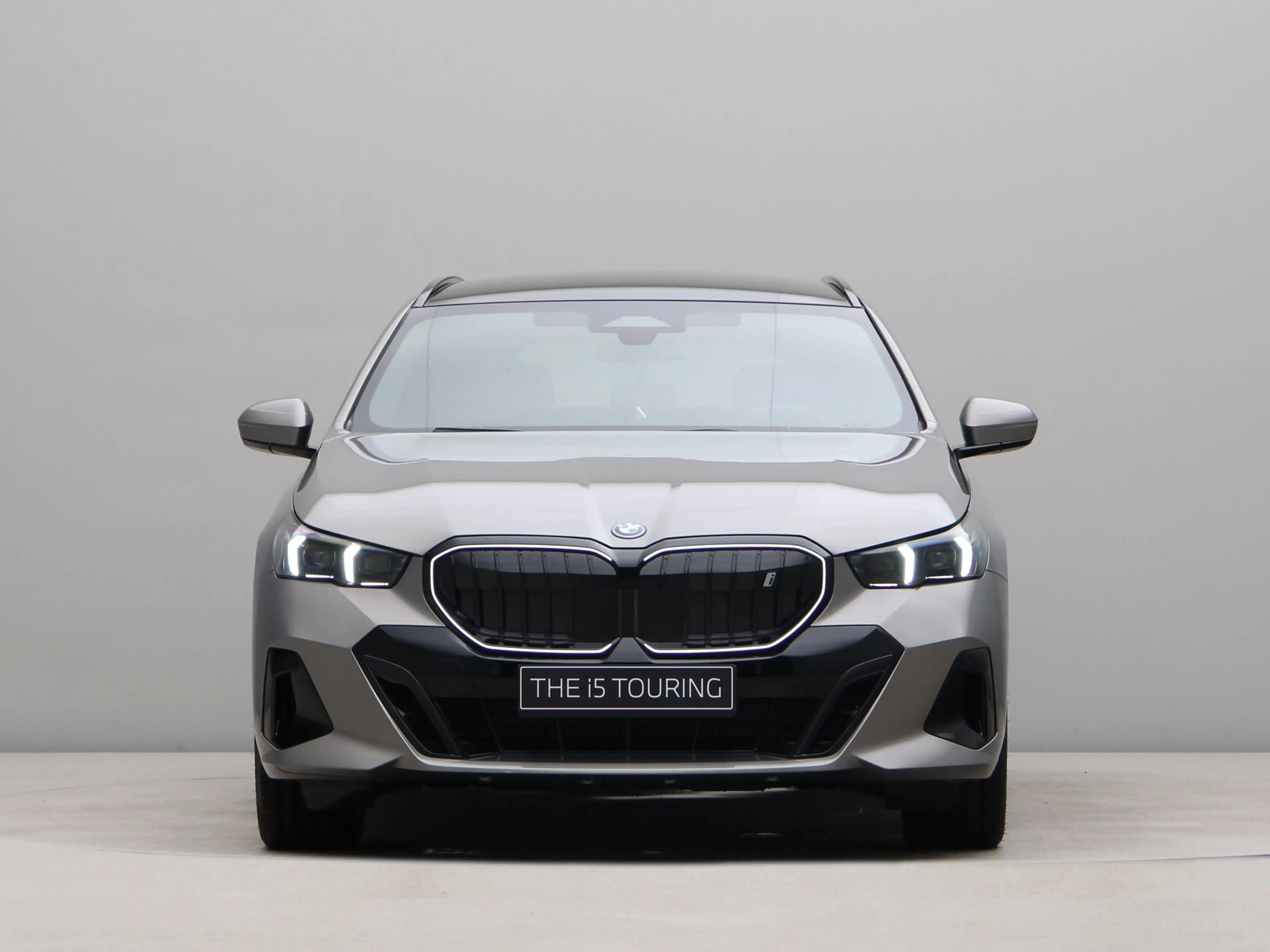 BMW i5 Touring eDrive40 84 kWh — photo 4