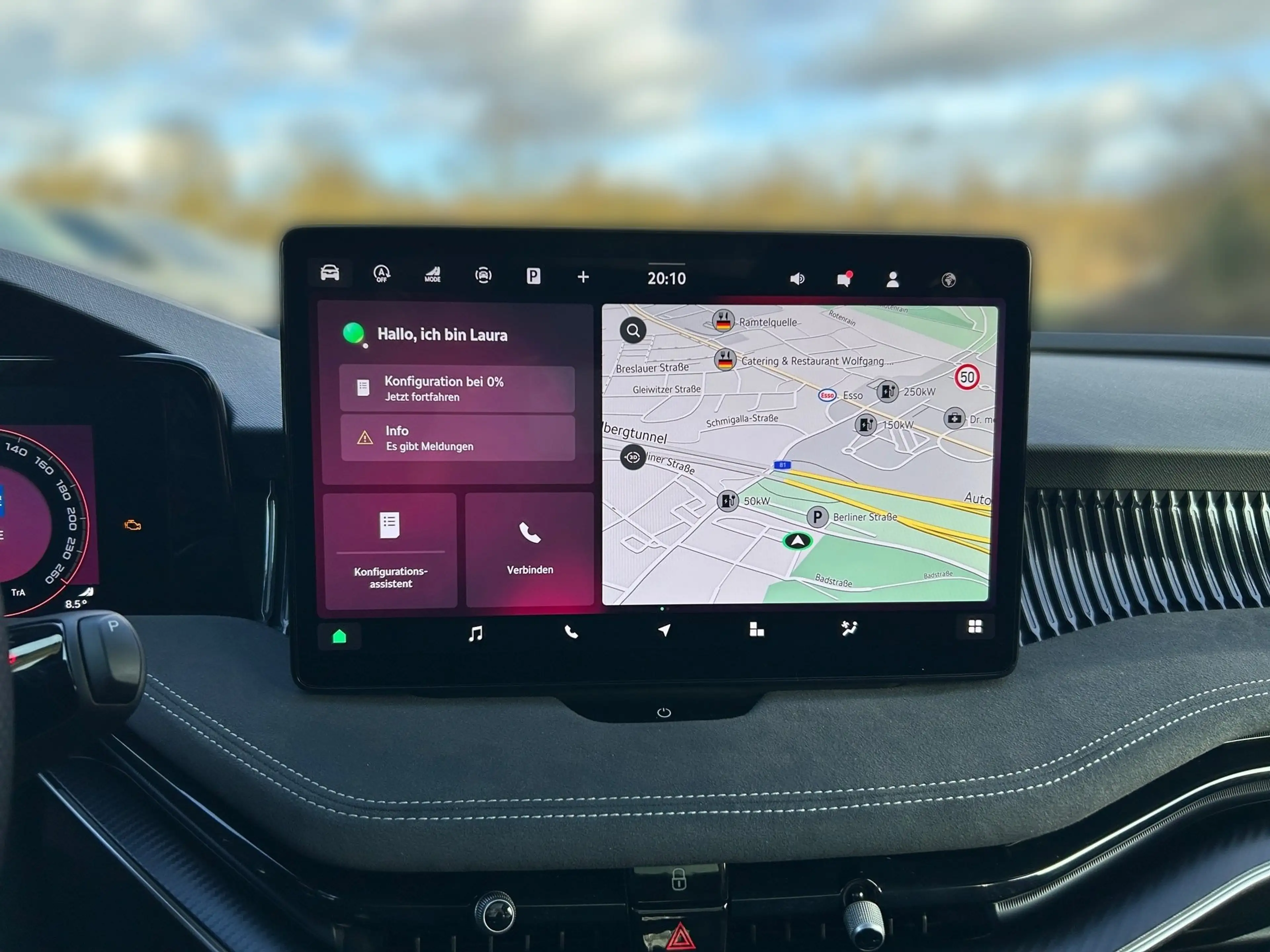 Skoda Superb COMBI 2.0 TSI DSG Sportline HeadUp AHK — photo 9