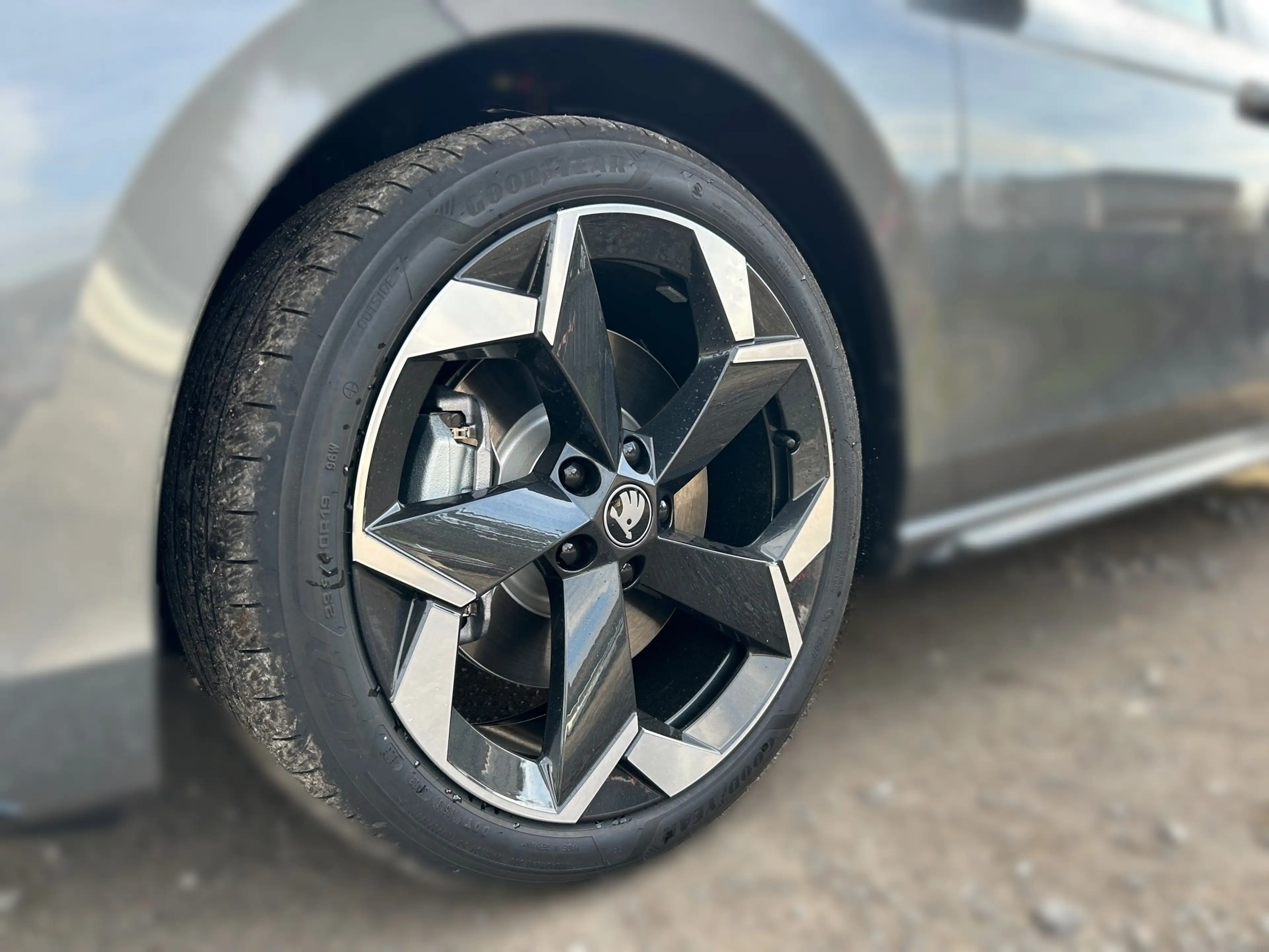 Skoda Superb COMBI 2.0 TSI DSG Sportline HeadUp AHK — photo 6