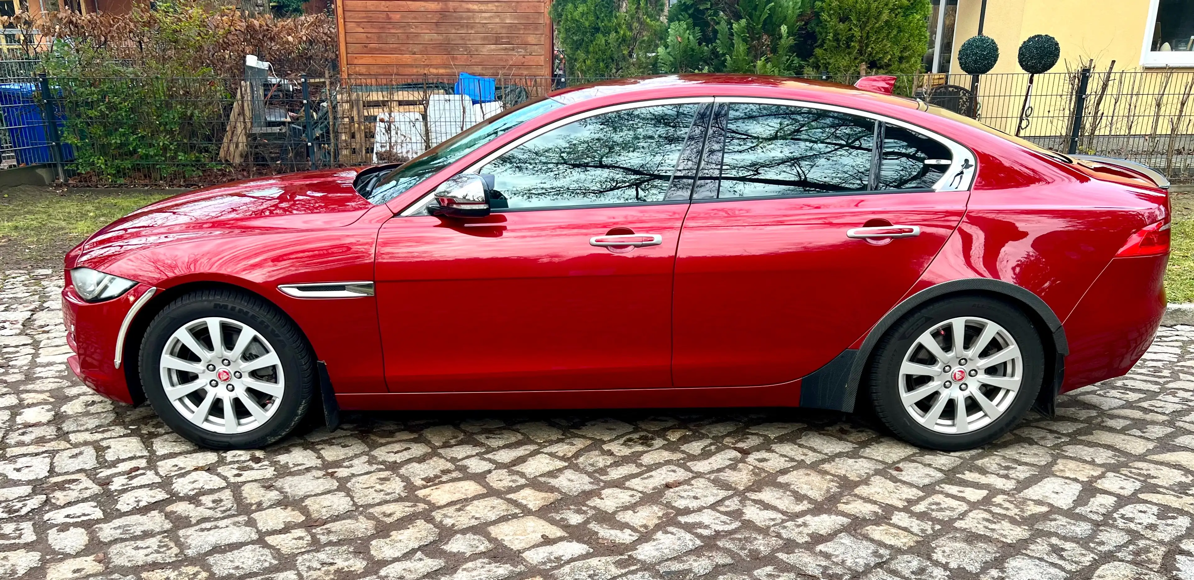 Jaguar XE Pure NAVI/KAMERA/ALLWETTER — photo 9
