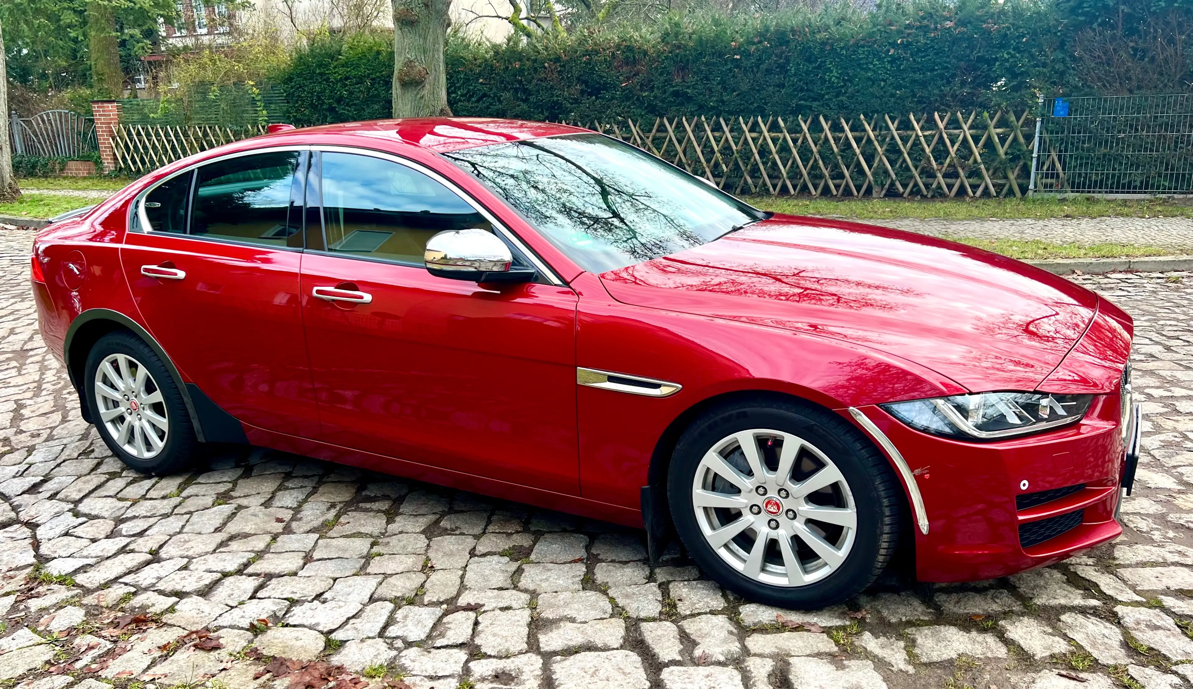 Jaguar XE Pure NAVI/KAMERA/ALLWETTER — photo 4