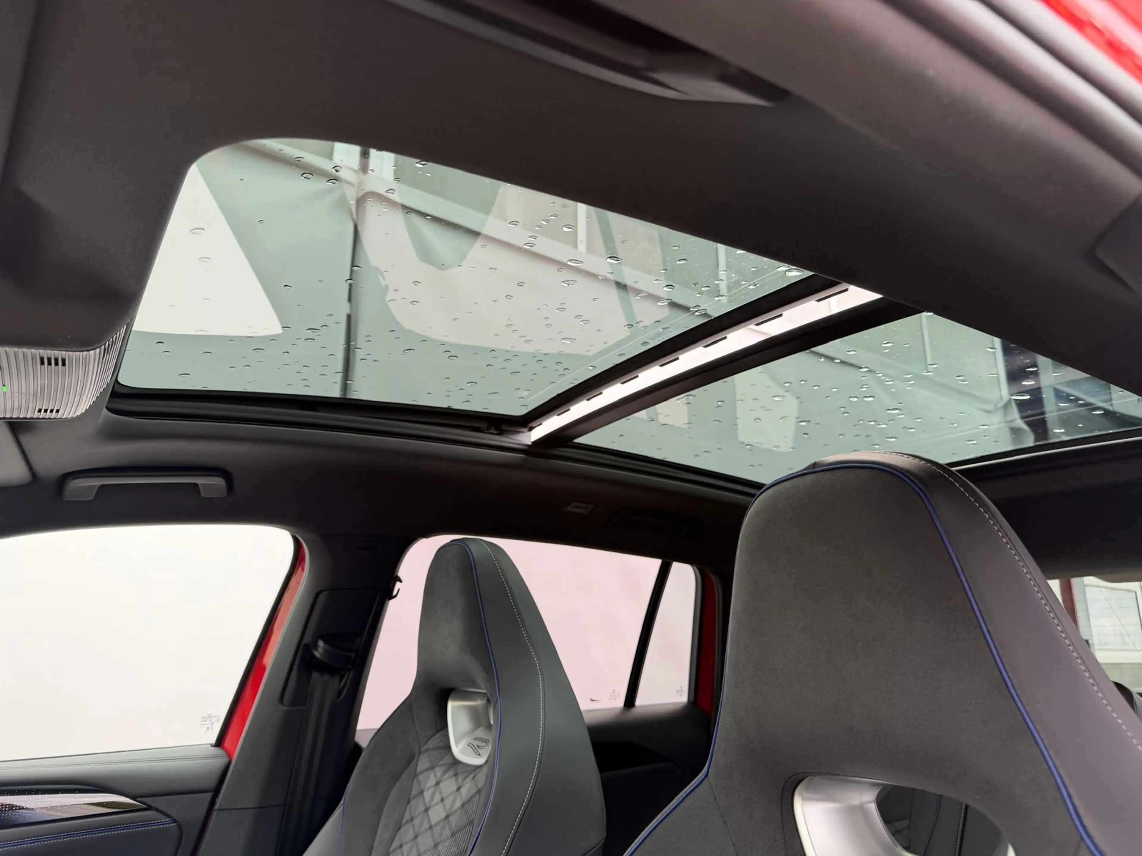 Volkswagen Tiguan 1.5 eTSI R-Line Edition | Pano | 360 Camera | Harm — photo 11