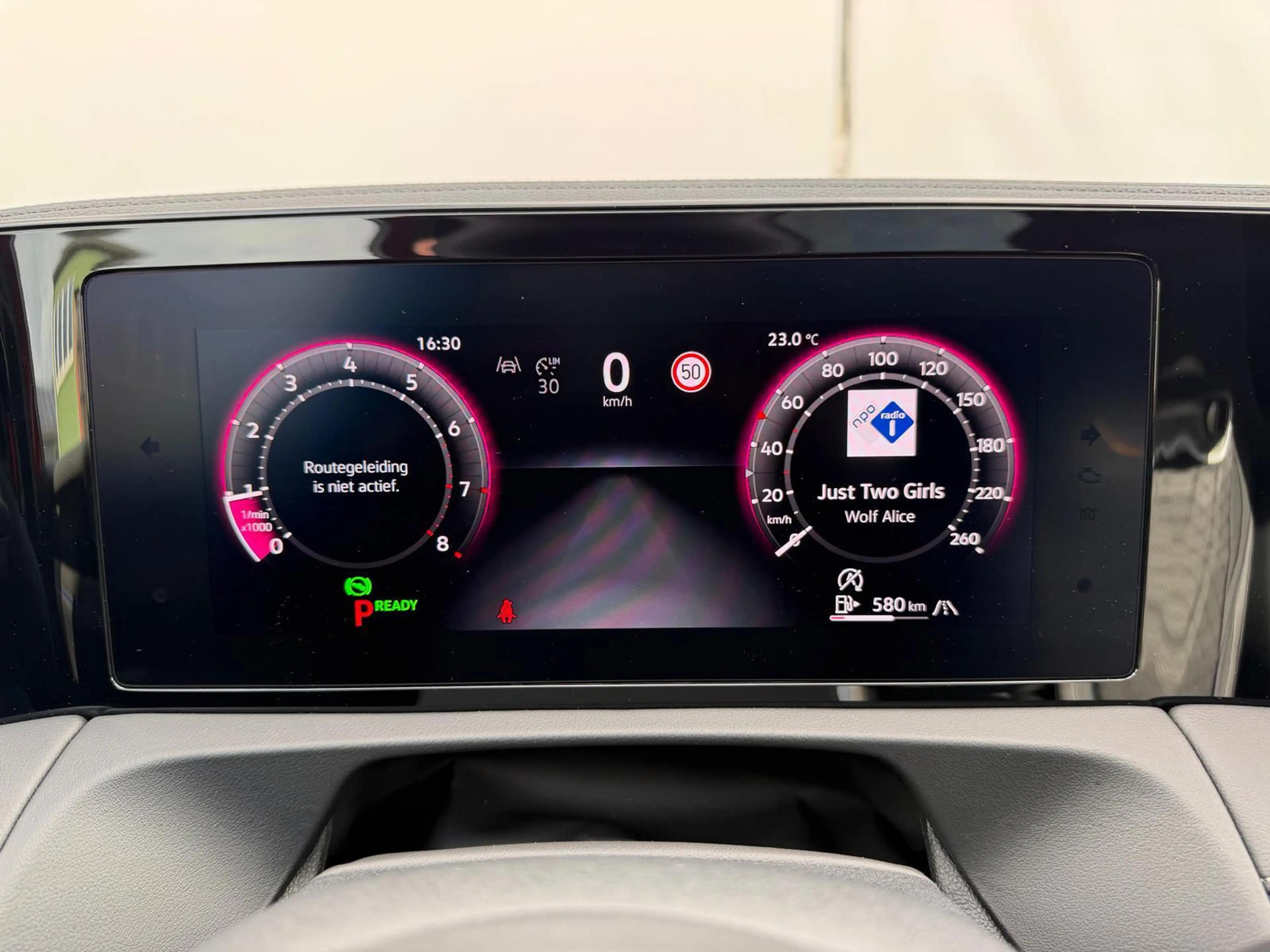 Volkswagen Tiguan 1.5 eTSI R-Line Edition | Pano | 360 Camera | Harm — photo 13