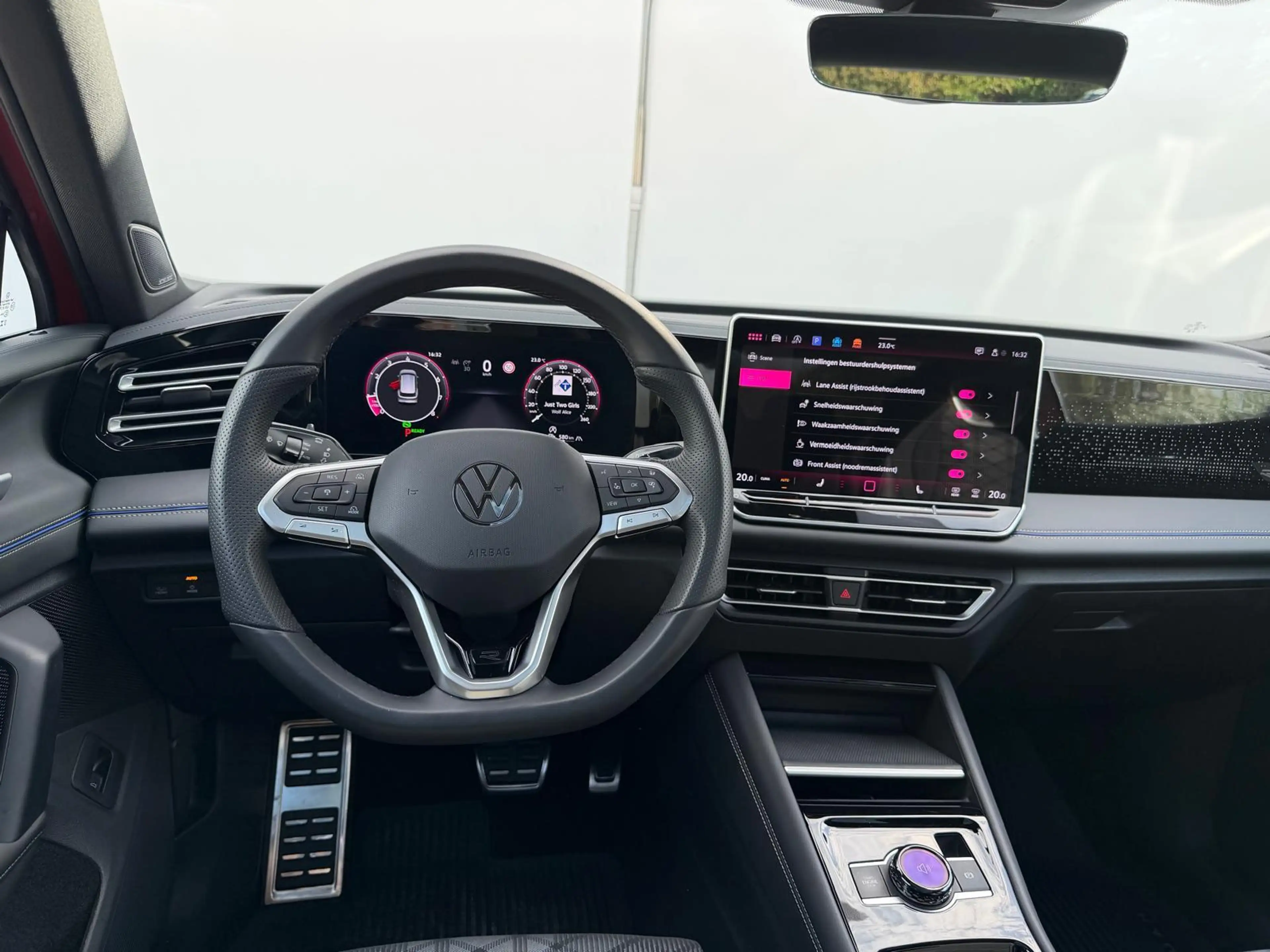 Volkswagen Tiguan 1.5 eTSI R-Line Edition | Pano | 360 Camera | Harm — photo 7