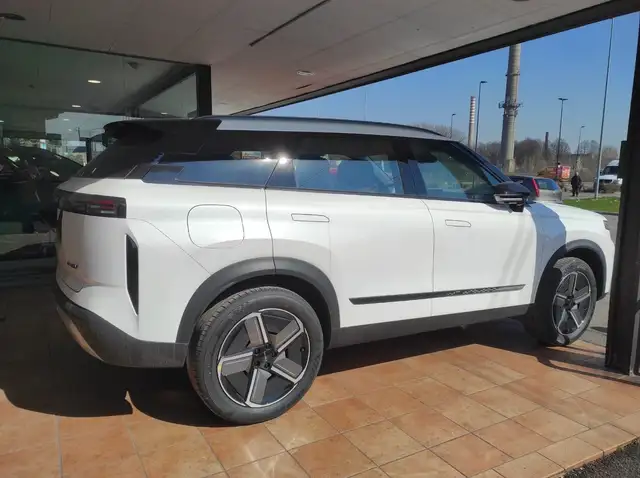 Jaecoo J7 view 5