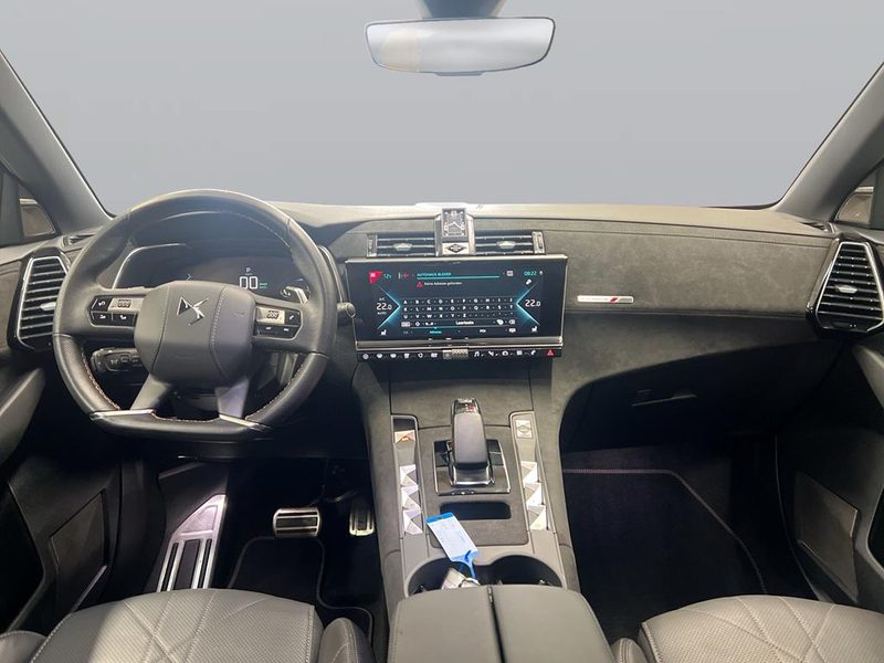 DS Automobiles DS 7 E-Tense 225 kW Performance Line + 4x2 — photo 11