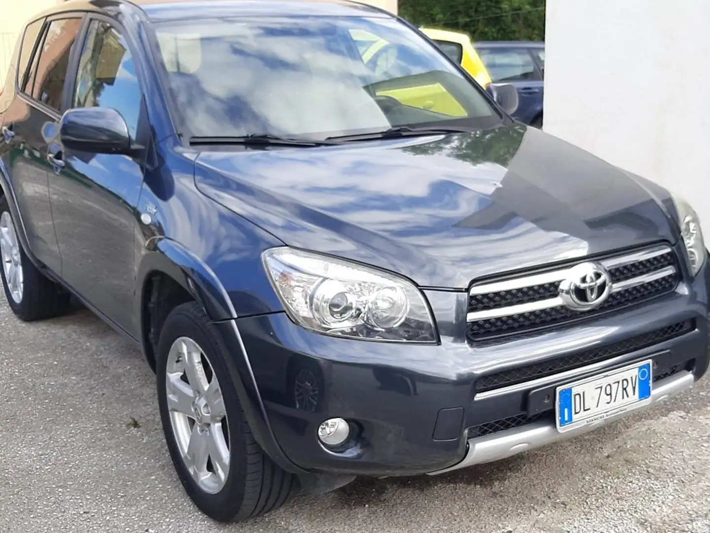 Toyota RAV 4 RAV4 2.2 d-4d Luxury 177cv Gris - 2