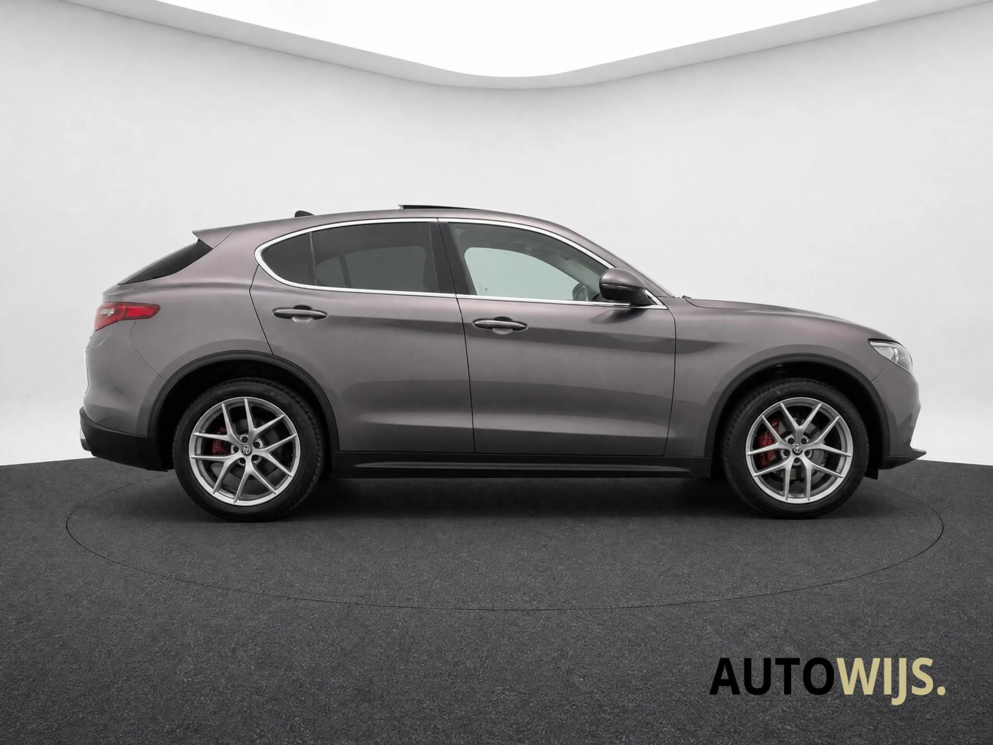Alfa Romeo Stelvio 2.0 T AWD First Edition|280PK|PANO|CAMERA|LEDER|NL — photo 4