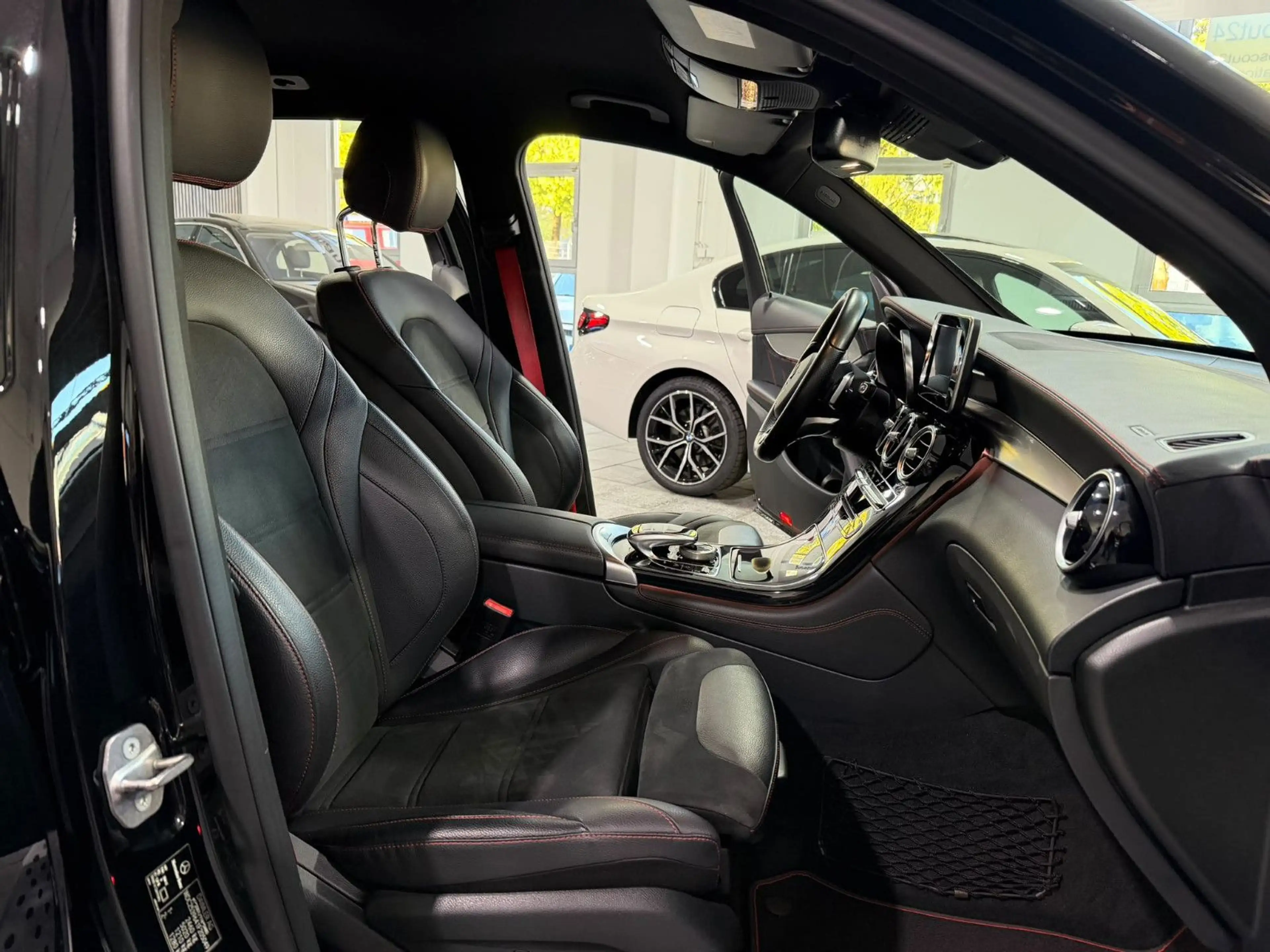 Mercedes-Benz GLC 43 AMG *4Matic*AHK*2.Hd*ILS*Navi*RFK*Airmatic — photo 14