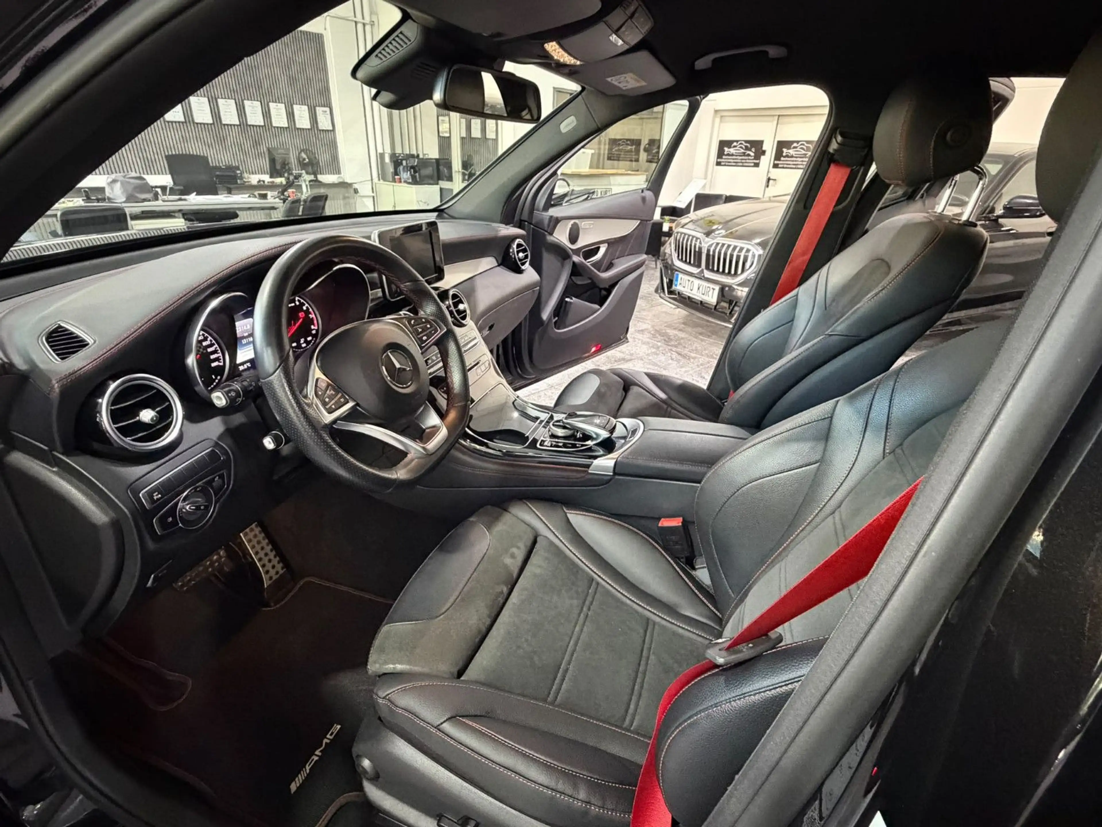 Mercedes-Benz GLC 43 AMG *4Matic*AHK*2.Hd*ILS*Navi*RFK*Airmatic — photo 11
