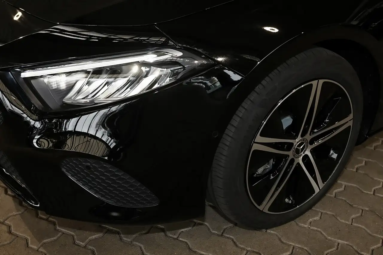 Mercedes-Benz A 200 Progressive MBUX+RüKam+LED+Pano+Night+Totw 3