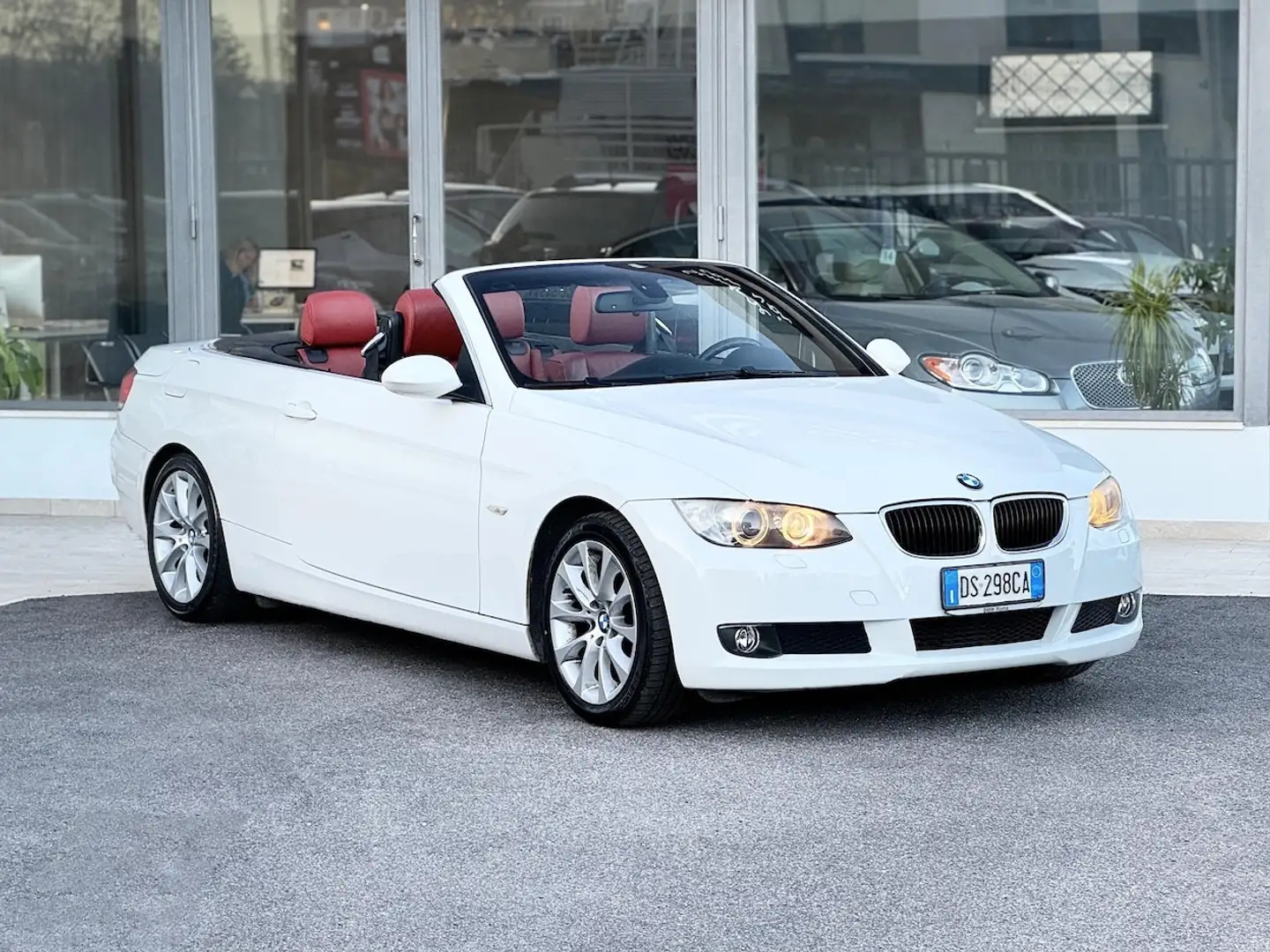 BMW 320 2.0 Diesel 177CV Cabrio Autom. - 2008 Bílá - 1