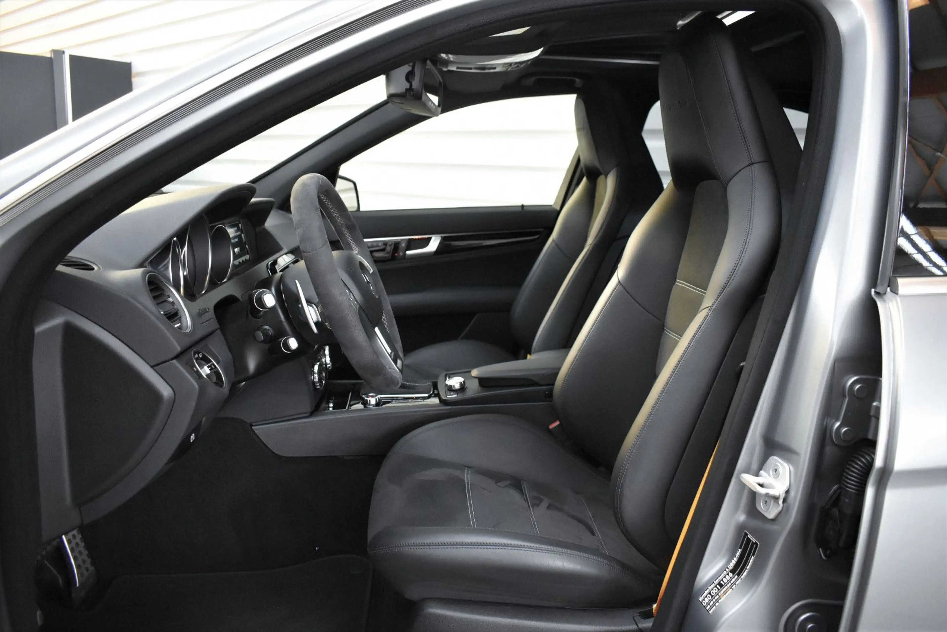 Mercedes-Benz C 63 AMG Edition 507+H&K+17.500km+Keyless+Memory — photo 15