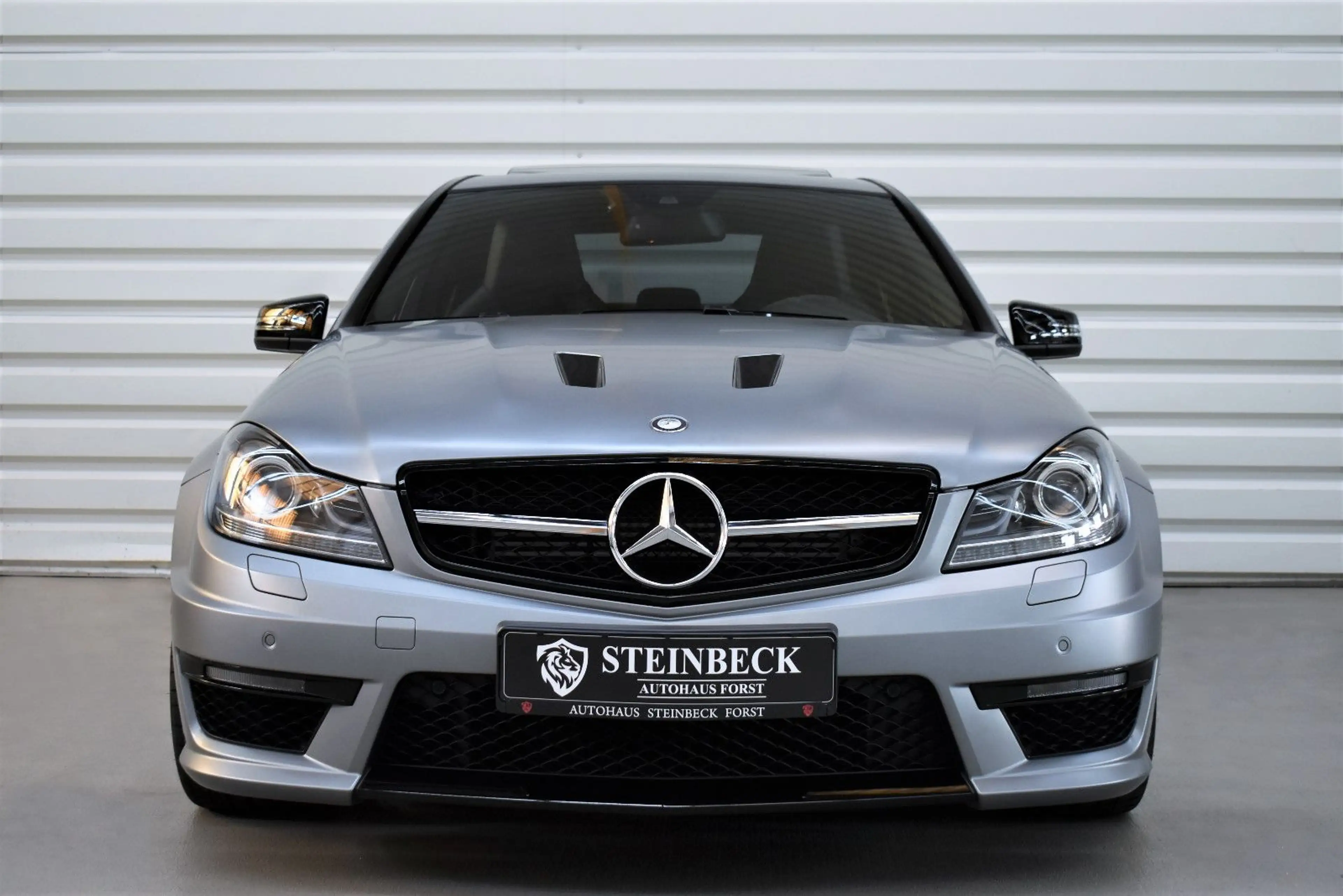 Mercedes-Benz C 63 AMG Edition 507+H&K+17.500km+Keyless+Memory — photo 5