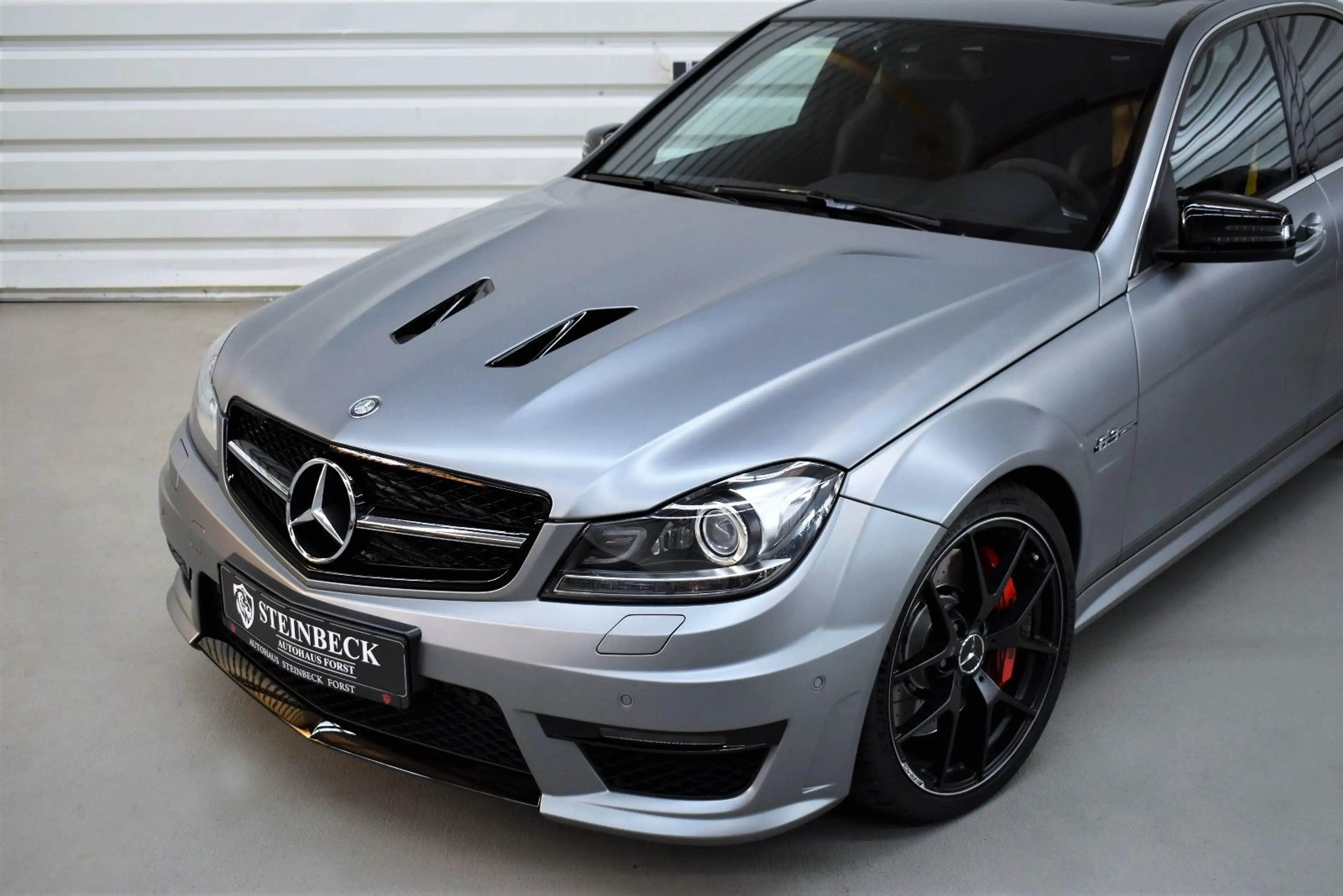 Mercedes-Benz C 63 AMG Edition 507+H&K+17.500km+Keyless+Memory — photo 7