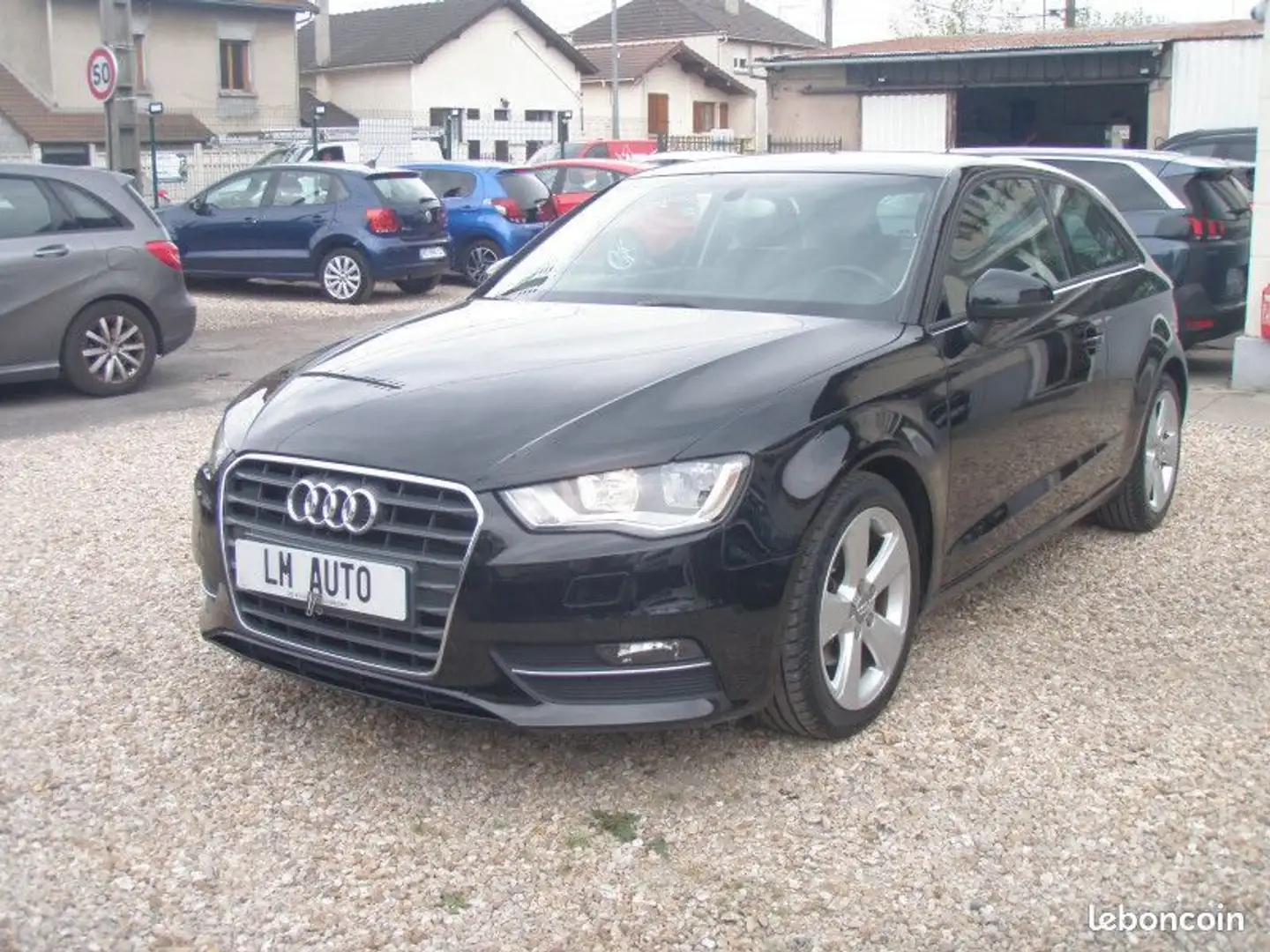 Audi A3 III 1.6 TDI 105 FAP AMBIENTE Schwarz - 1
