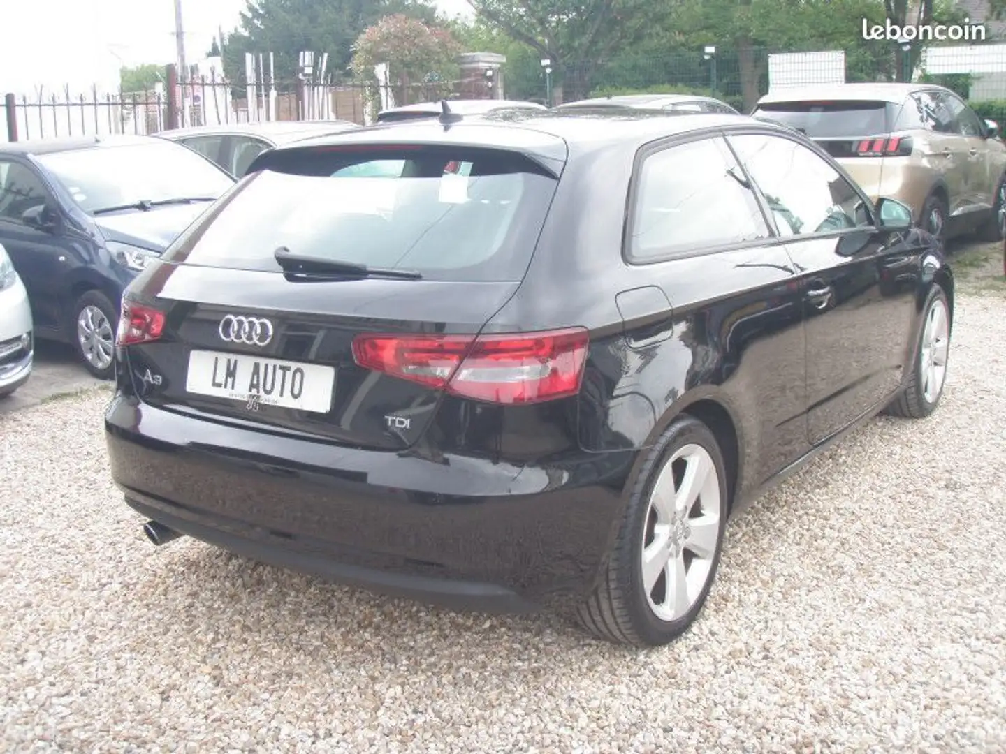 Audi A3 III 1.6 TDI 105 FAP AMBIENTE Nero - 2