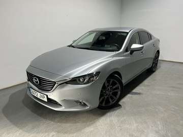 M6 W. 2.2DE Lux.+Prem.Black+Travel+SR(Navi)Aut. 4W