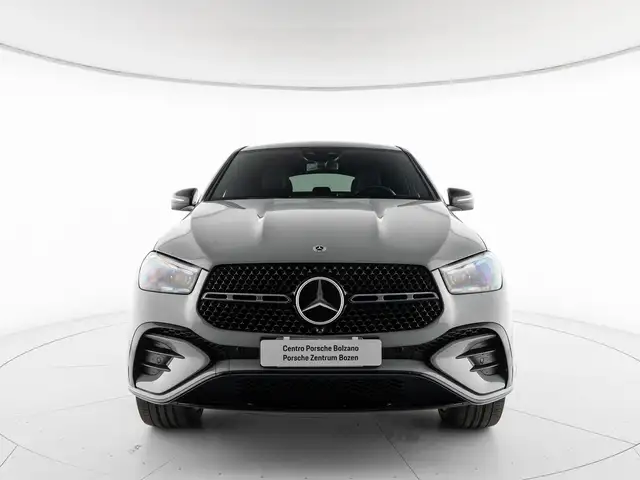 Mercedes-Benz GLE view 5