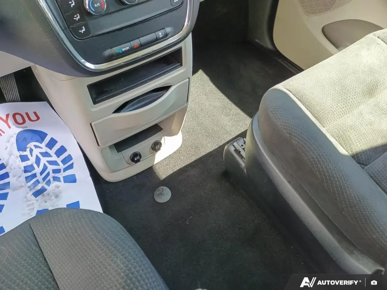 Dodge Grand Caravan photo Dodge Grand Caravan