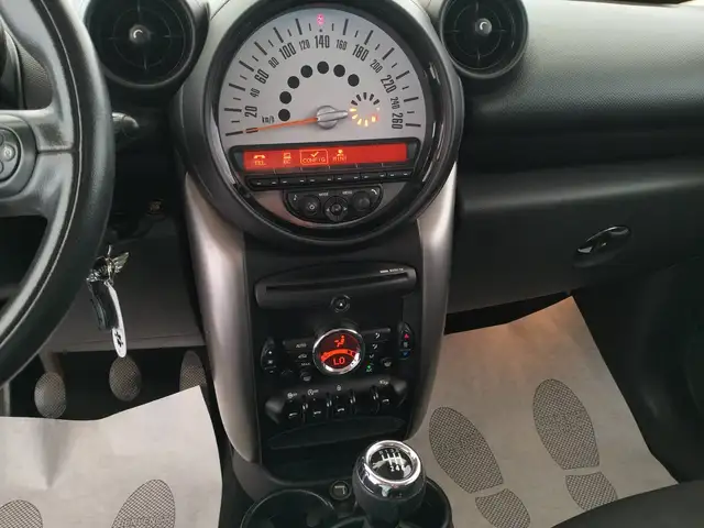 Mini Countryman view 14