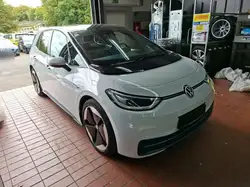 Volkswagen ID.3 Pro Max Pano R.Kamera DCC Matrix ACC AHK
