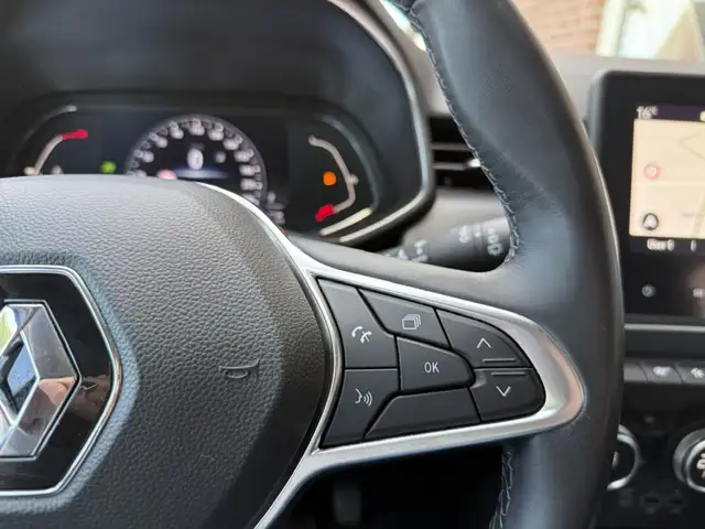 Renault Clio view 22