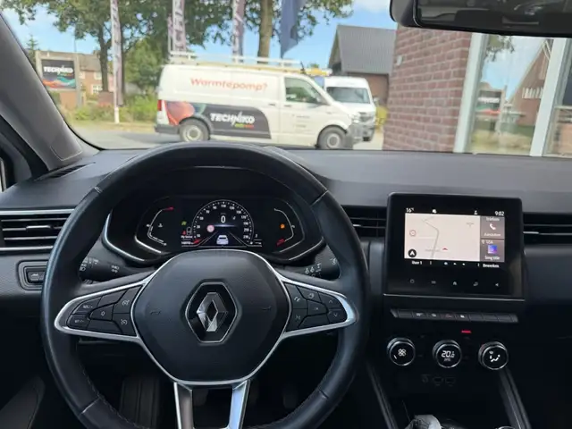 Renault Clio view 7