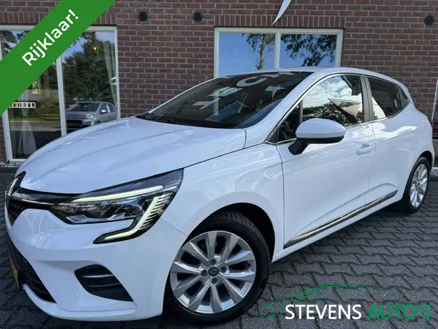 2020 Renault Clio in White for sale