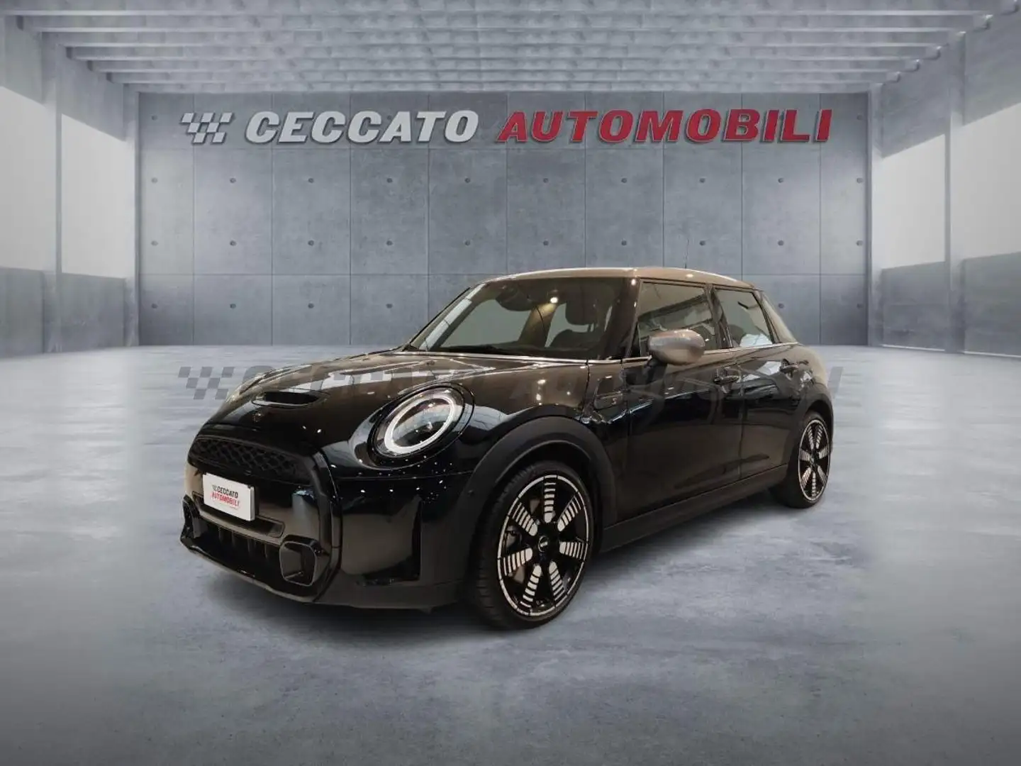 MINI Cooper S Mini 5p 2.0 Cooper S Classic auto Nero - 1