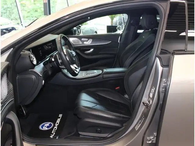 Mercedes-Benz CLS view 14