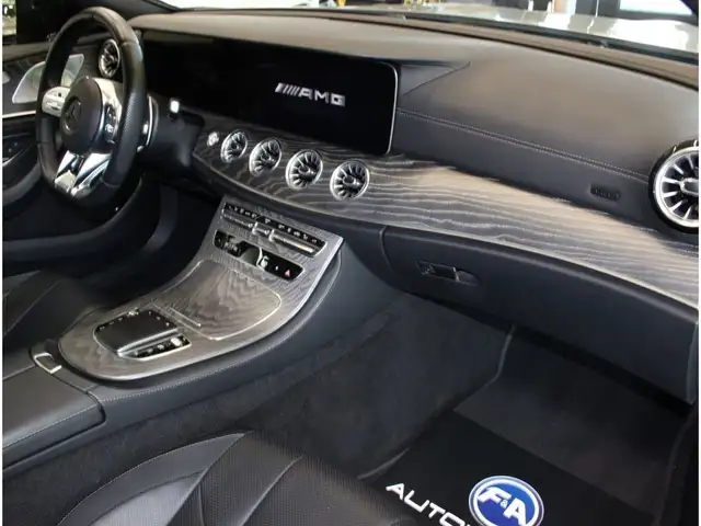 Mercedes-Benz CLS view 10