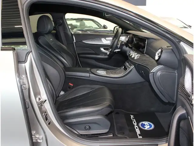 Mercedes-Benz CLS view 9