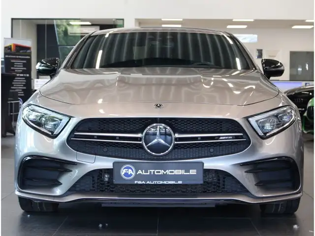 Mercedes-Benz CLS view 3