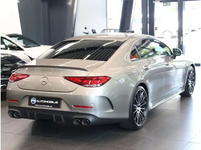 Mercedes-Benz CLS view 5