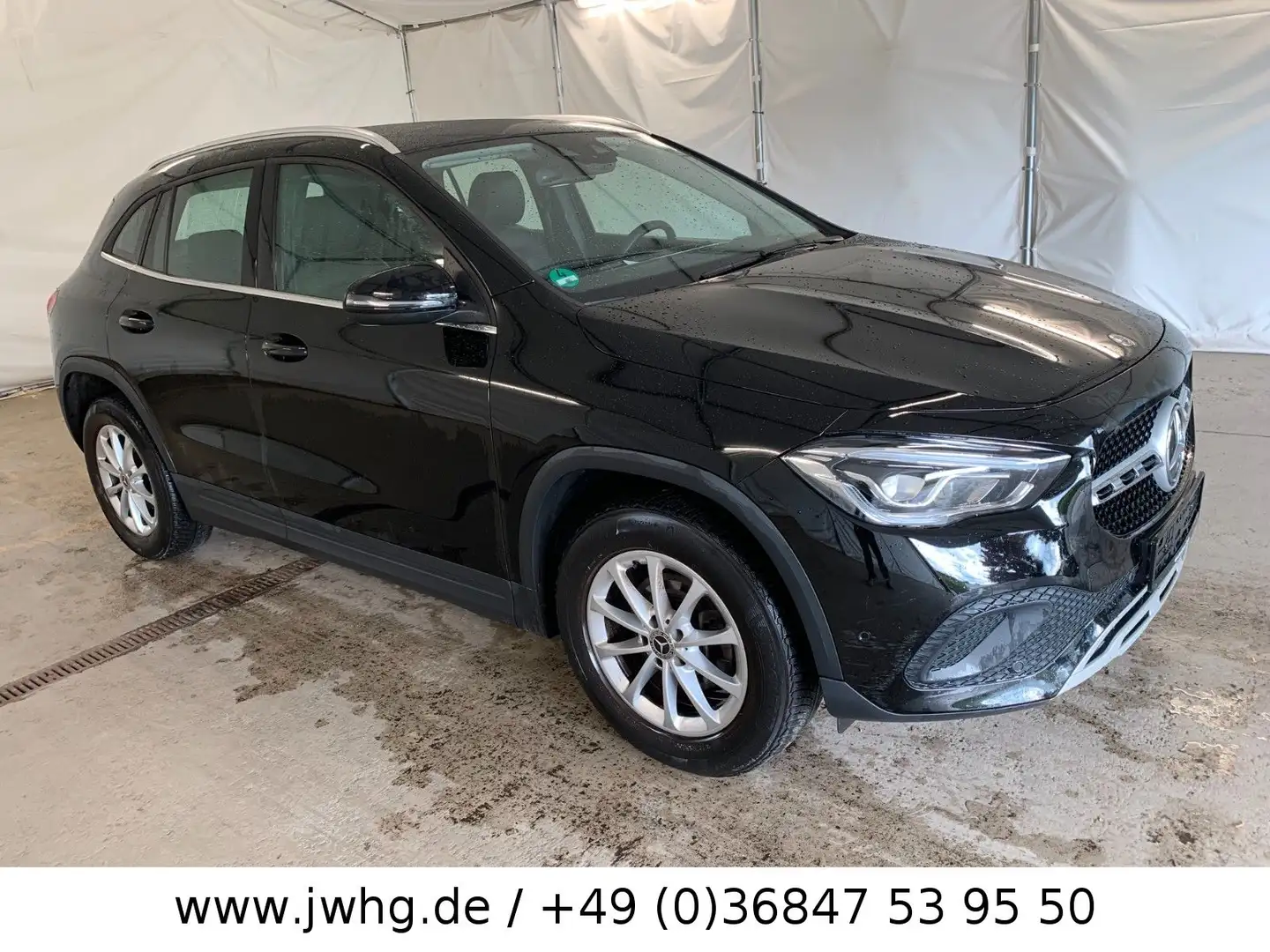 Mercedes-Benz GLA 180 Style Widescreen LED 17" Leder DAB MBUX Schwarz - 2