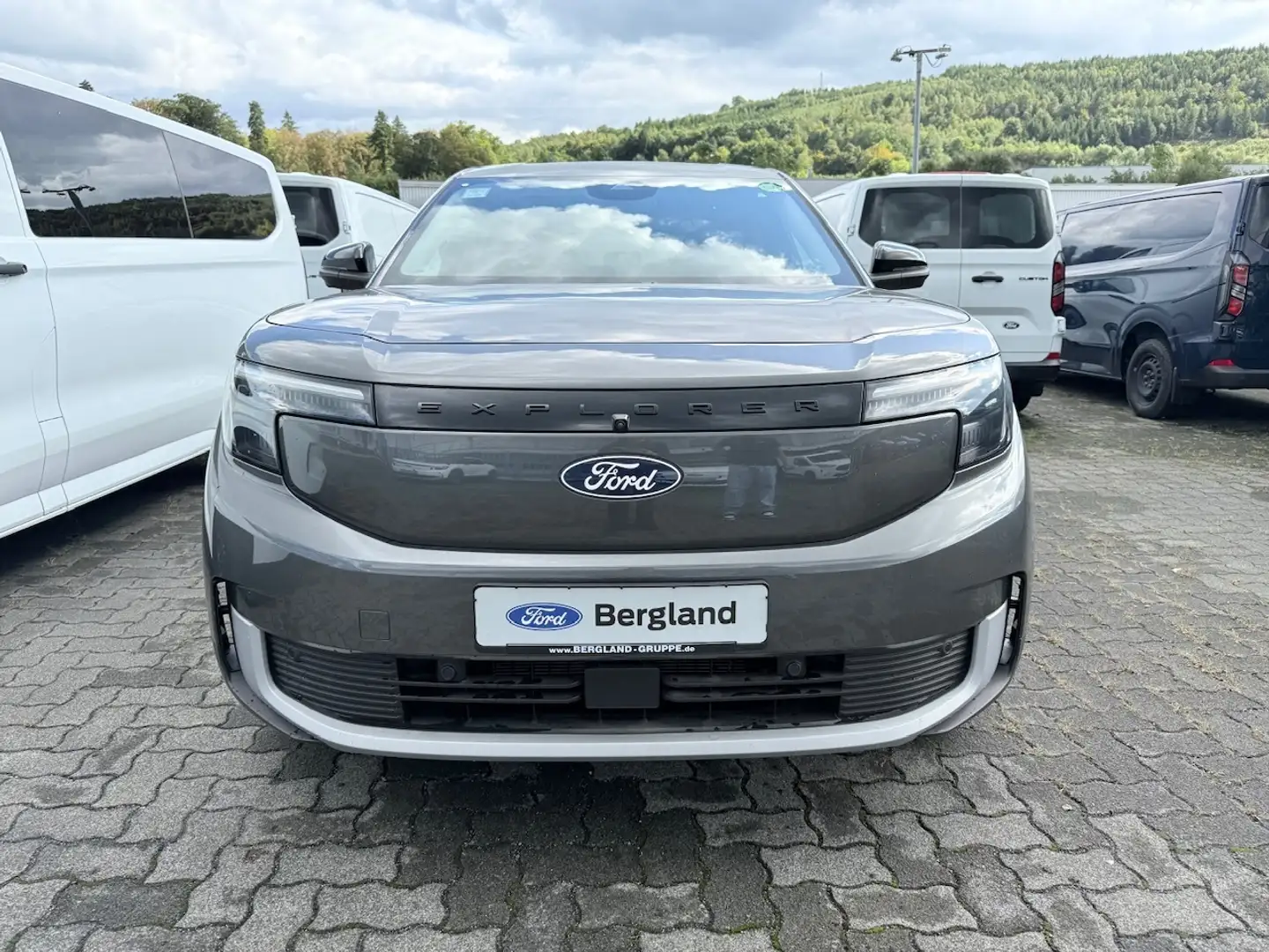 Ford Explorer 77kWh 286 PS Heckantrieb Grau - 2