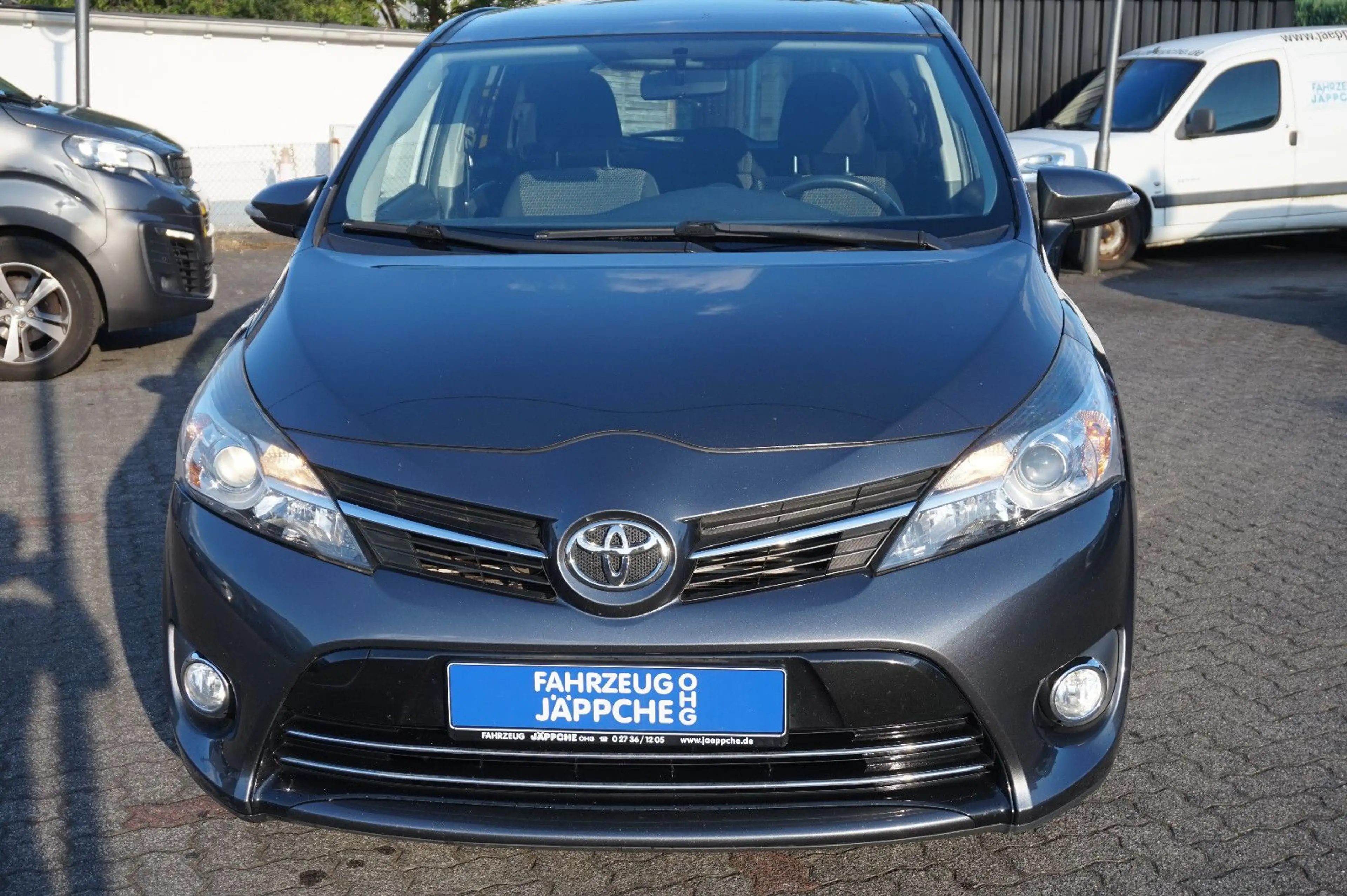 Toyota Verso SkyView Edition 1,6 Diesel — photo 2
