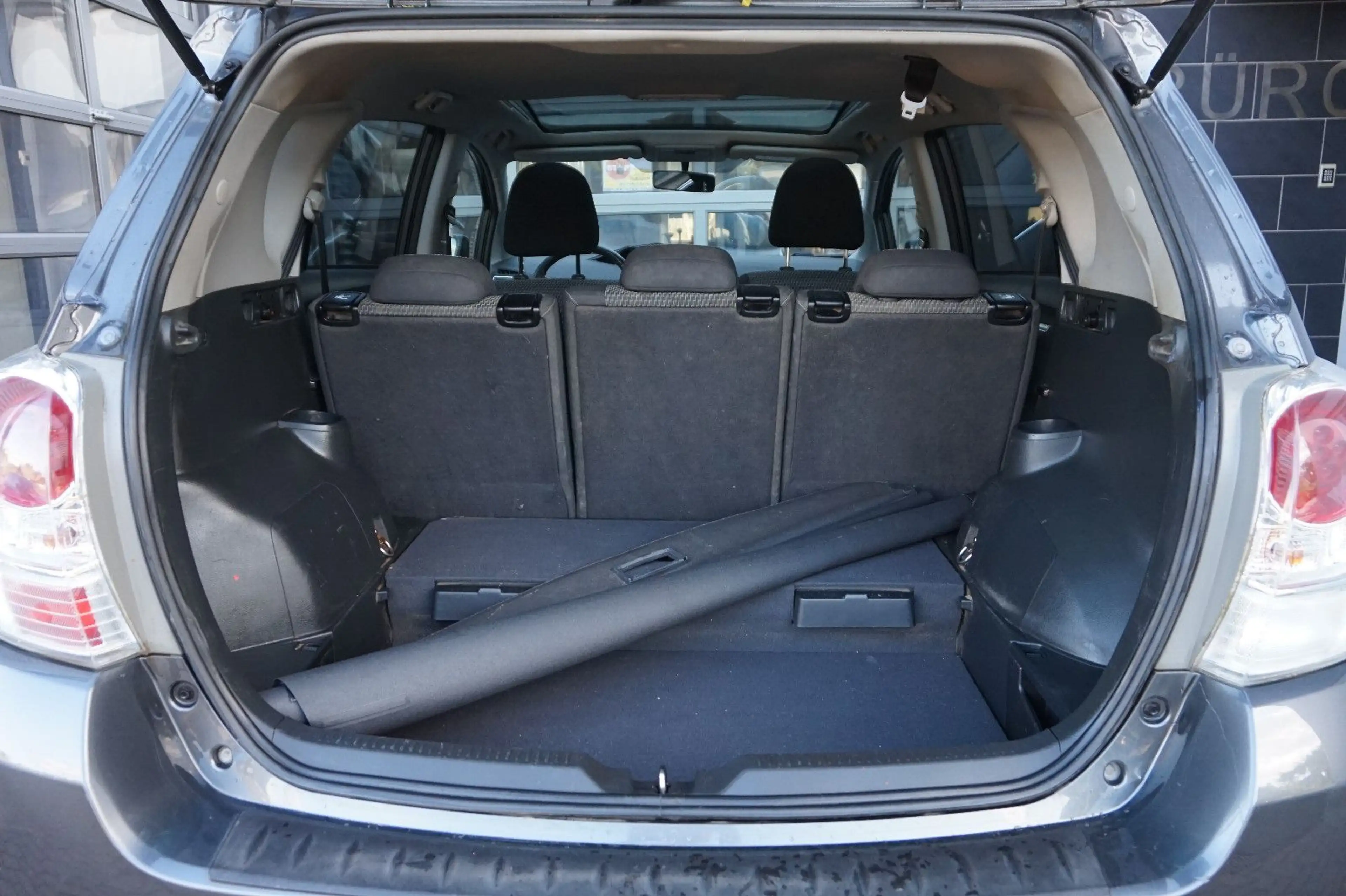 Toyota Verso SkyView Edition 1,6 Diesel — photo 8
