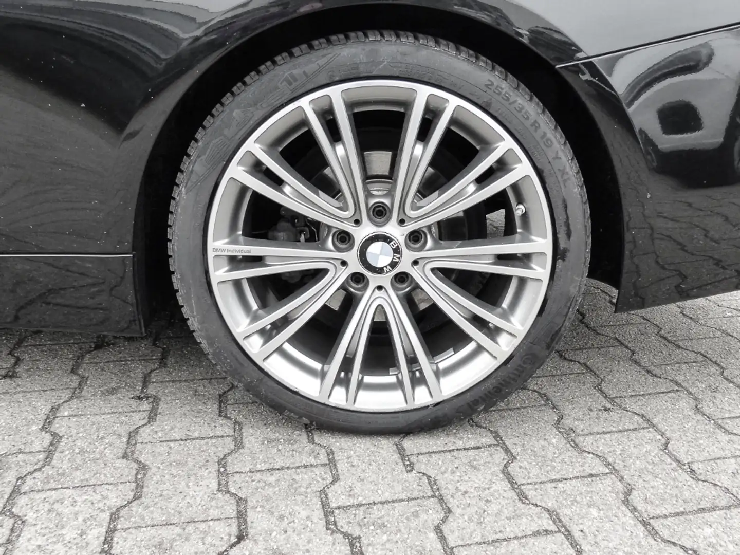 BMW 420 i Advantage Cabrio El. Verdeck Navi Leder Soundsys Schwarz - 2
