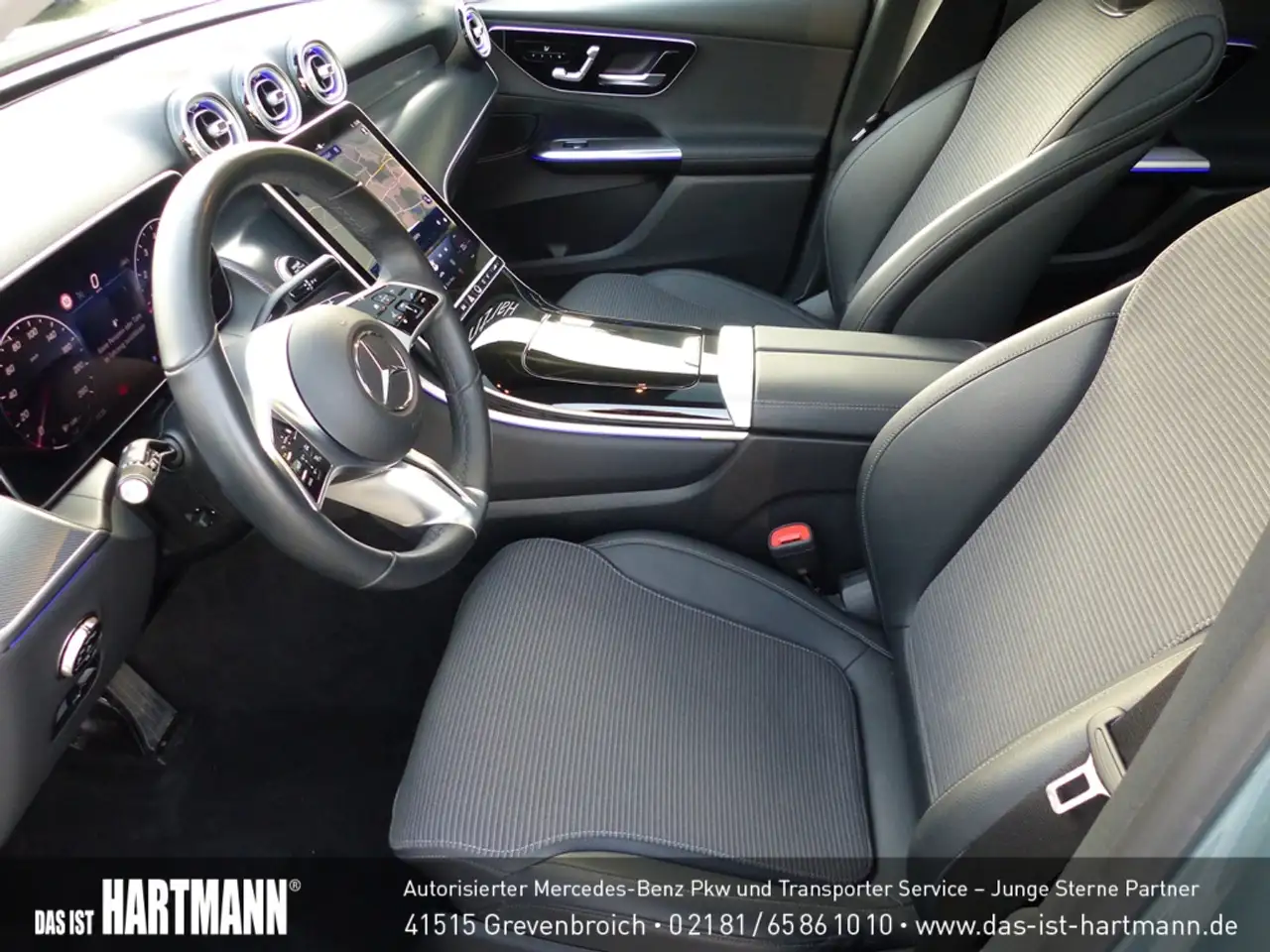 Mercedes-Benz GLC 200 4M AVANTGARDE+PANO+AHK+MEMORY+RF-KAM+LED 4