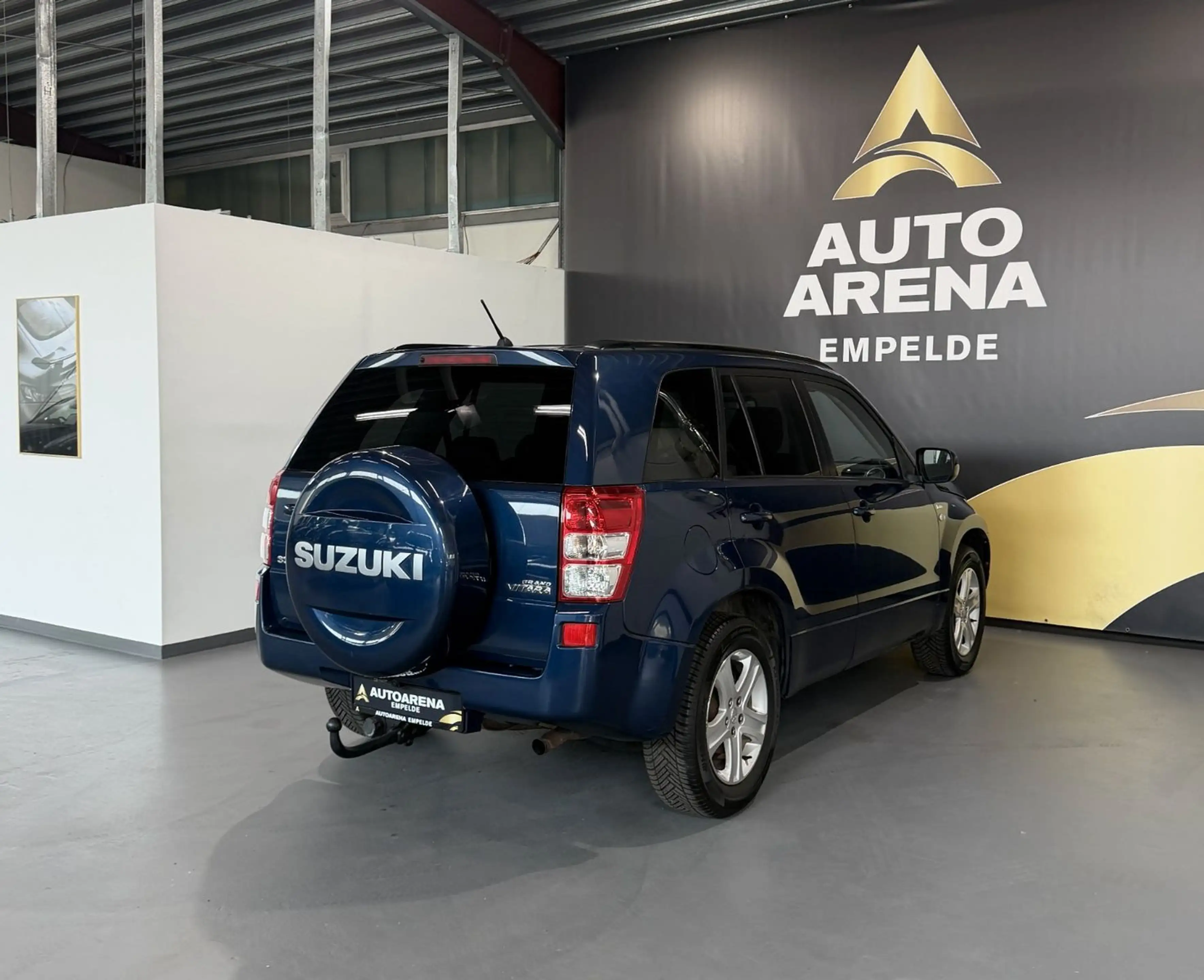 Suzuki Grand Vitara 2.0 Aut. TÜV NEU*Keyless*NAVI*AHK — photo 5