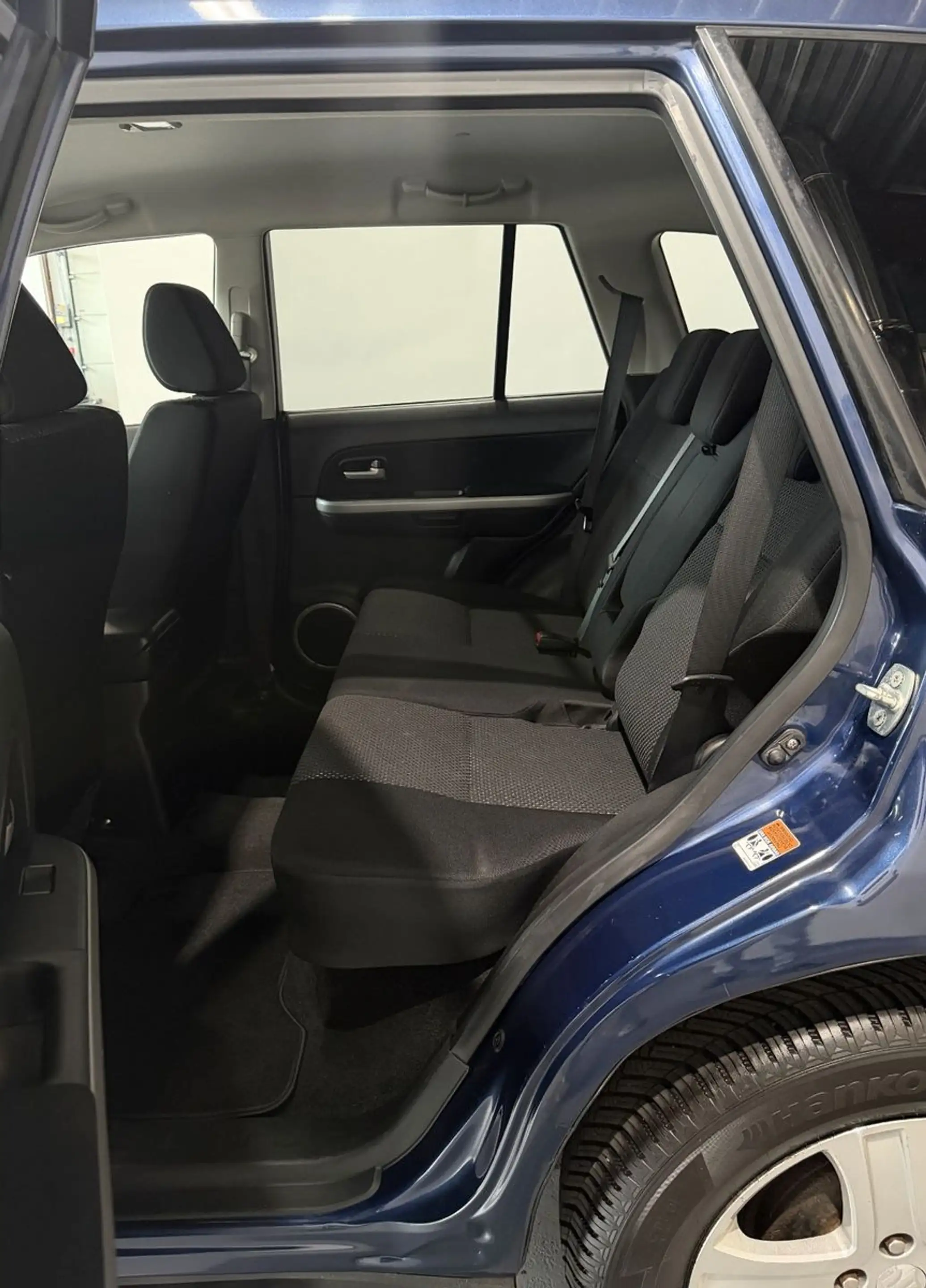 Suzuki Grand Vitara 2.0 Aut. TÜV NEU*Keyless*NAVI*AHK — photo 11