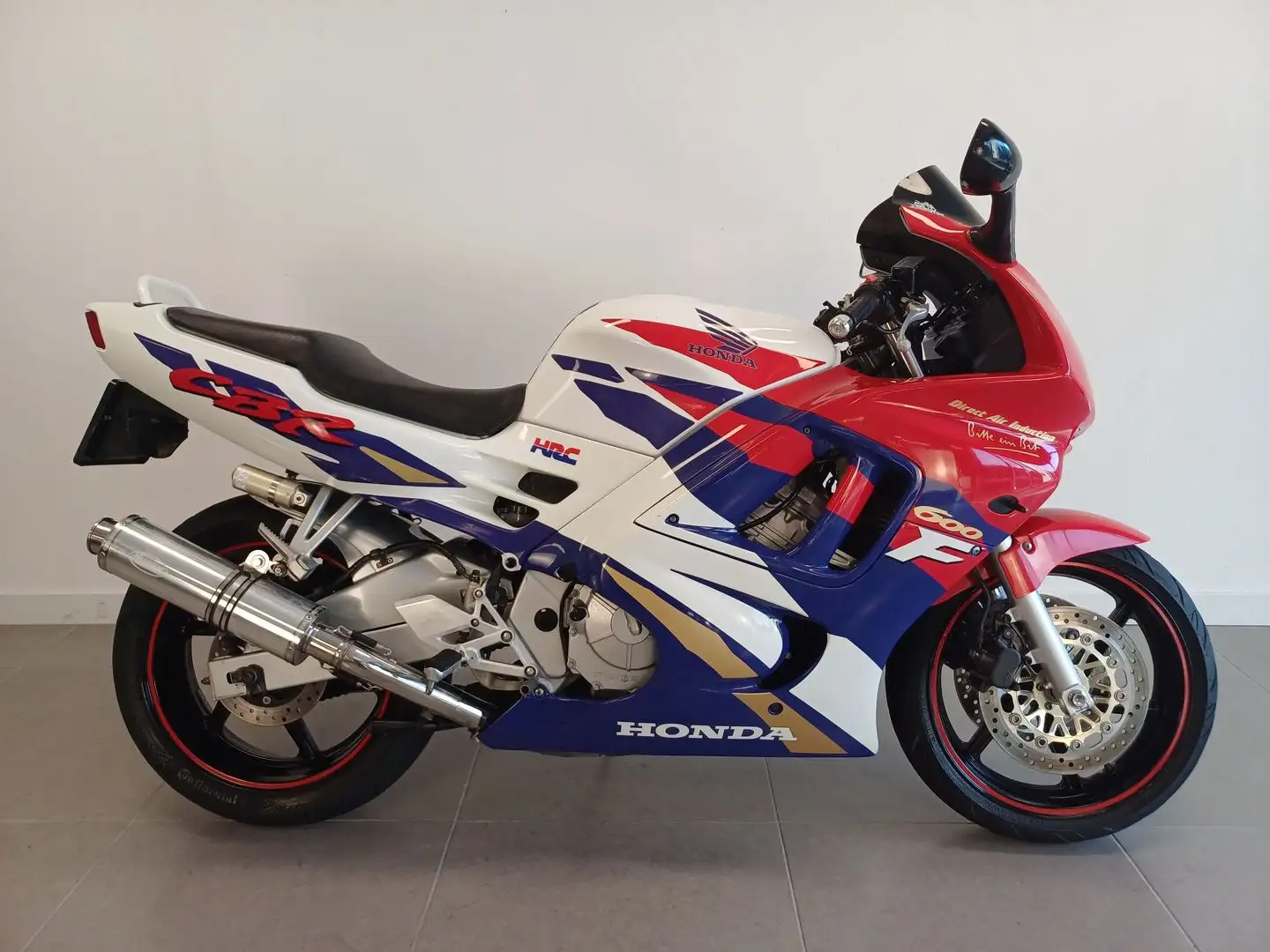 Honda CBR 600 F Rood - 1