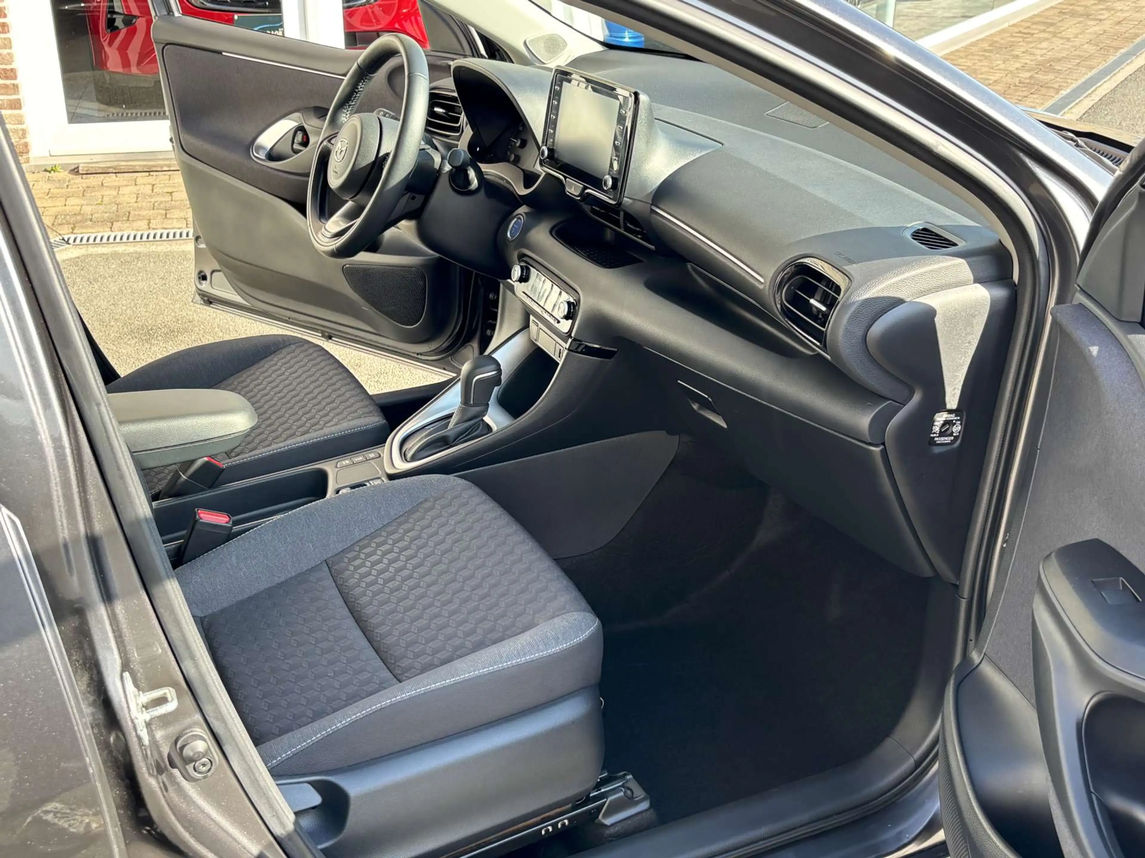 Mazda 2 2 Hybrid 1.5i VVT-i E-CVT Agile / 43000KM / 12m waarborg — photo 7