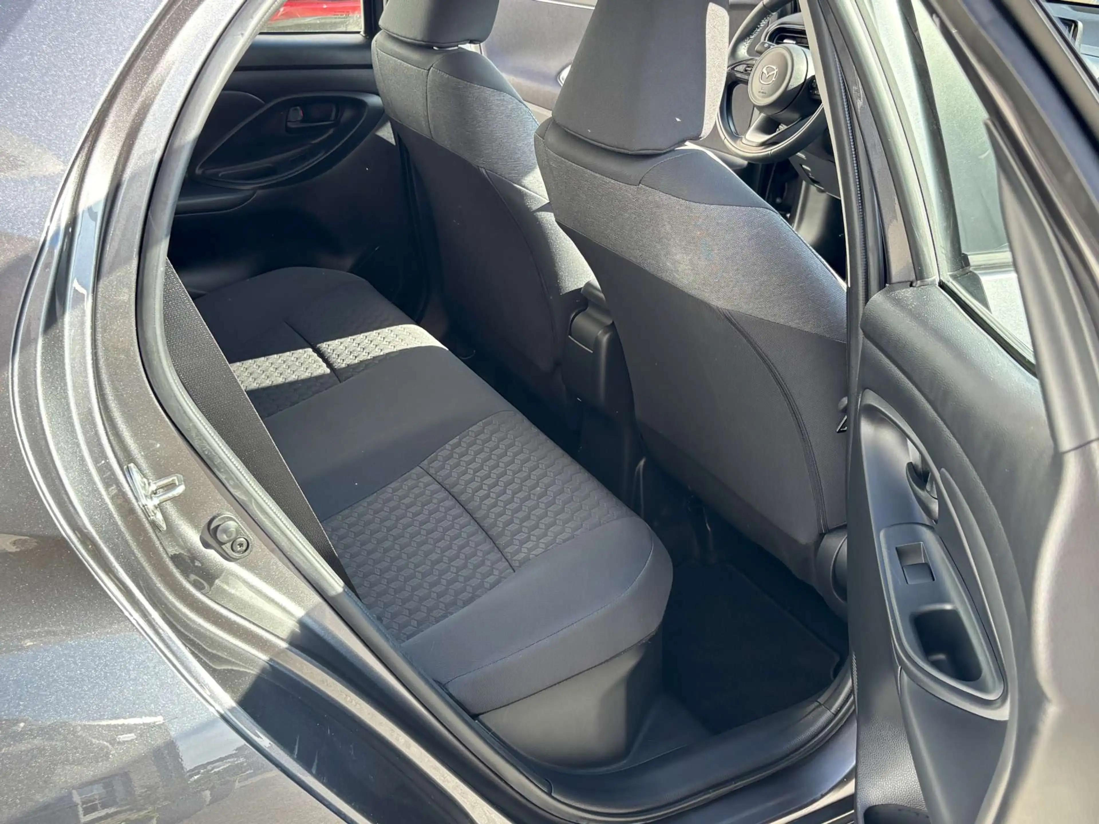 Mazda 2 2 Hybrid 1.5i VVT-i E-CVT Agile / 43000KM / 12m waarborg — photo 8